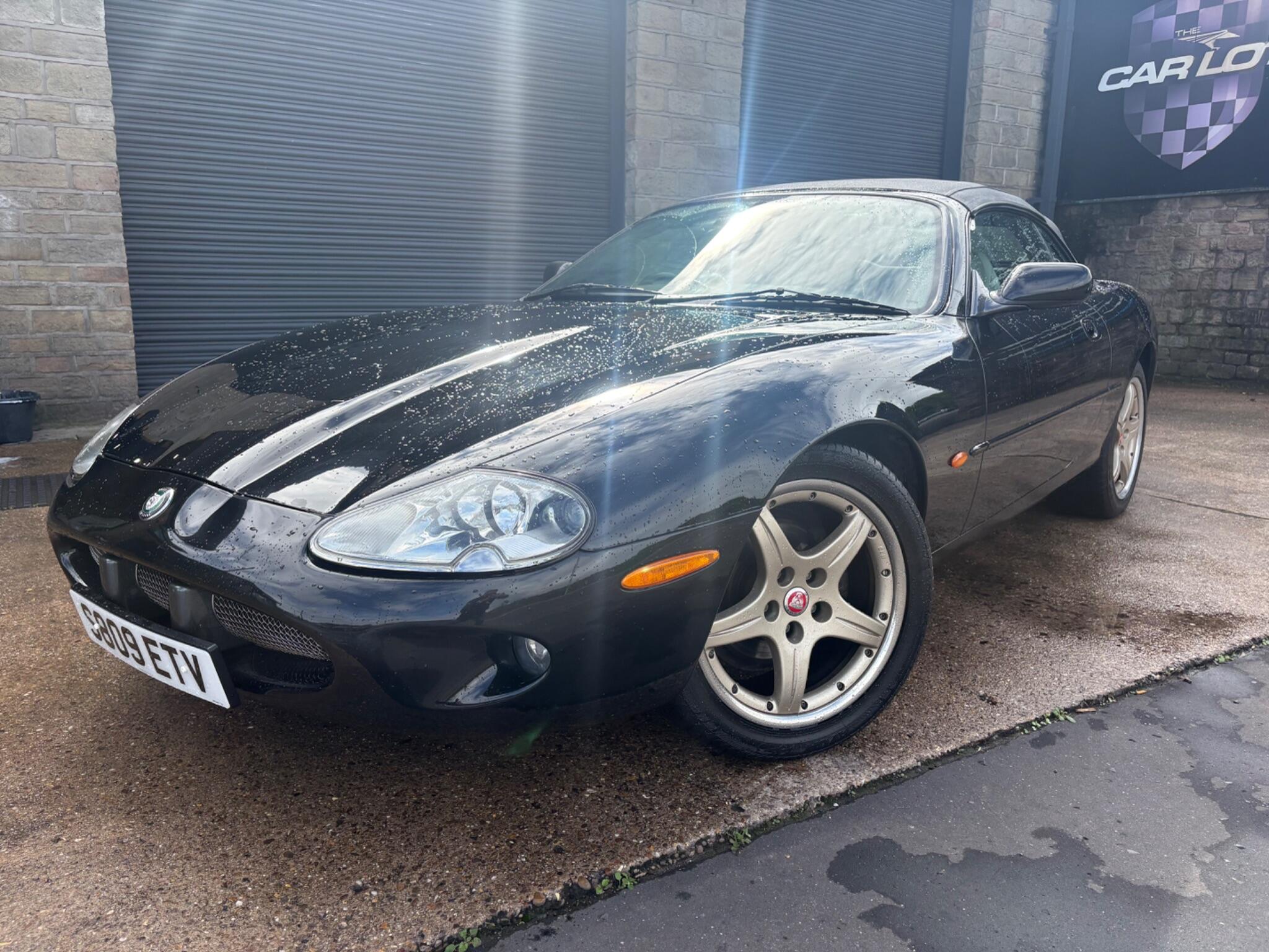 Jaguar XK8 main image