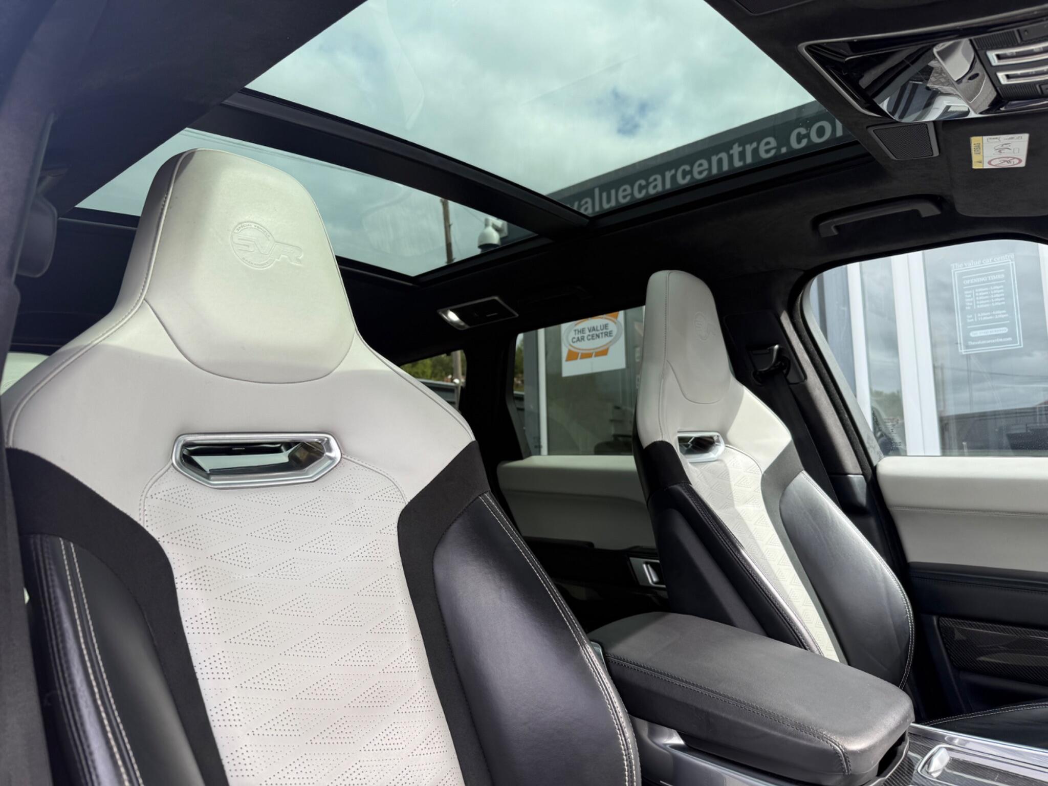 Land Rover Range Rover Sport view 12