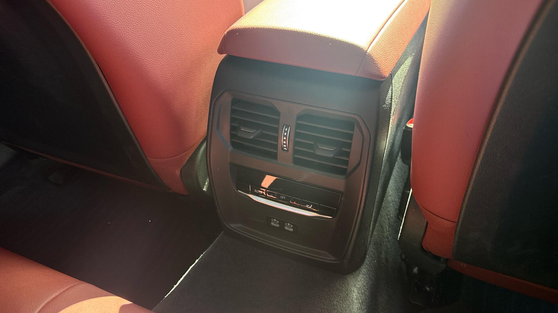 BMW i4 view 31