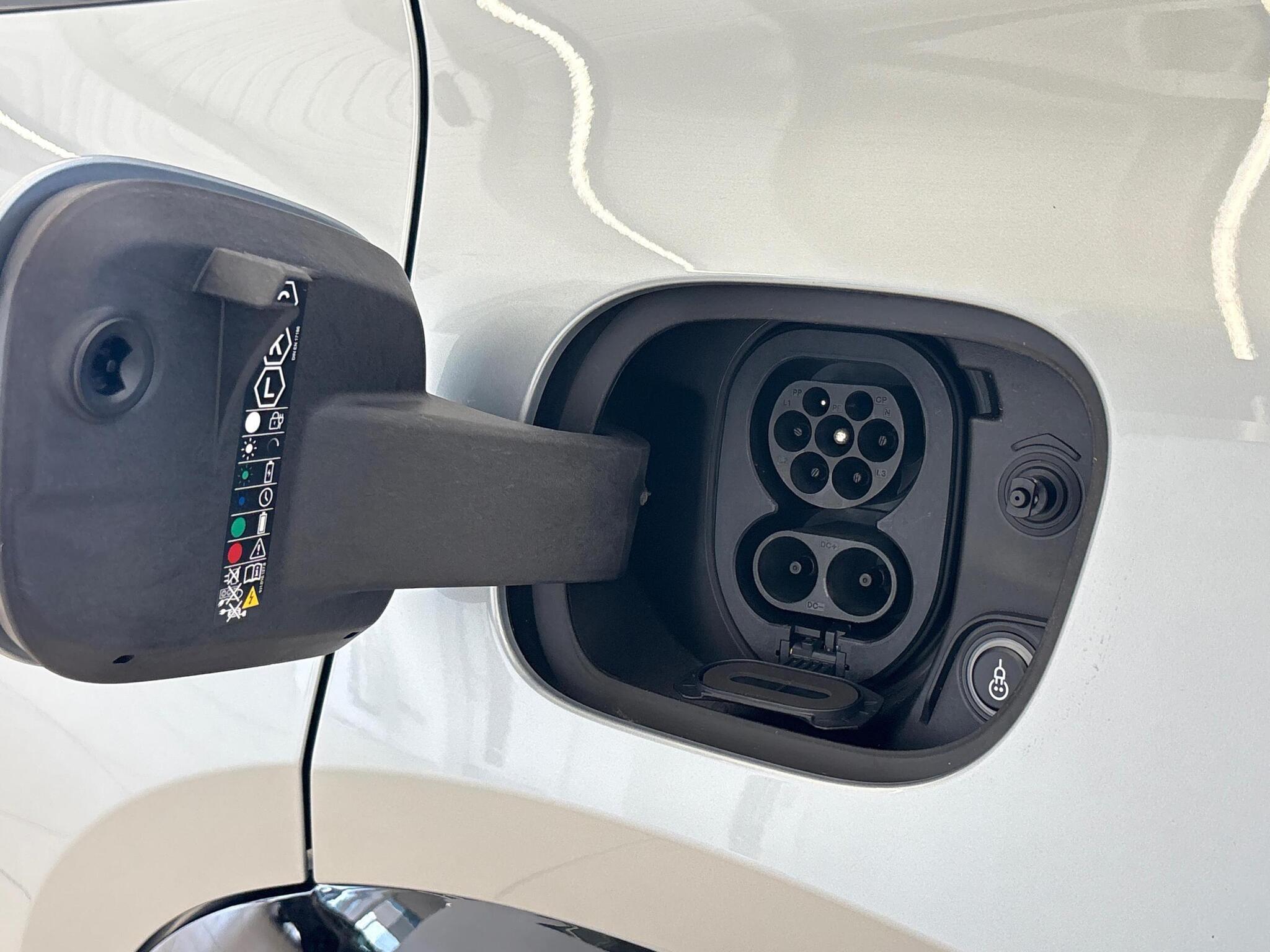 Porsche Macan view 51