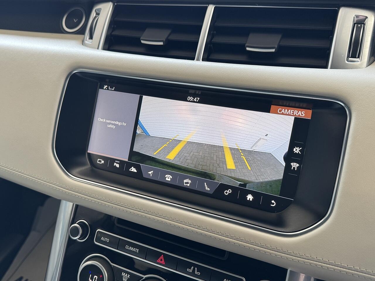 Land Rover Range Rover Sport view 18