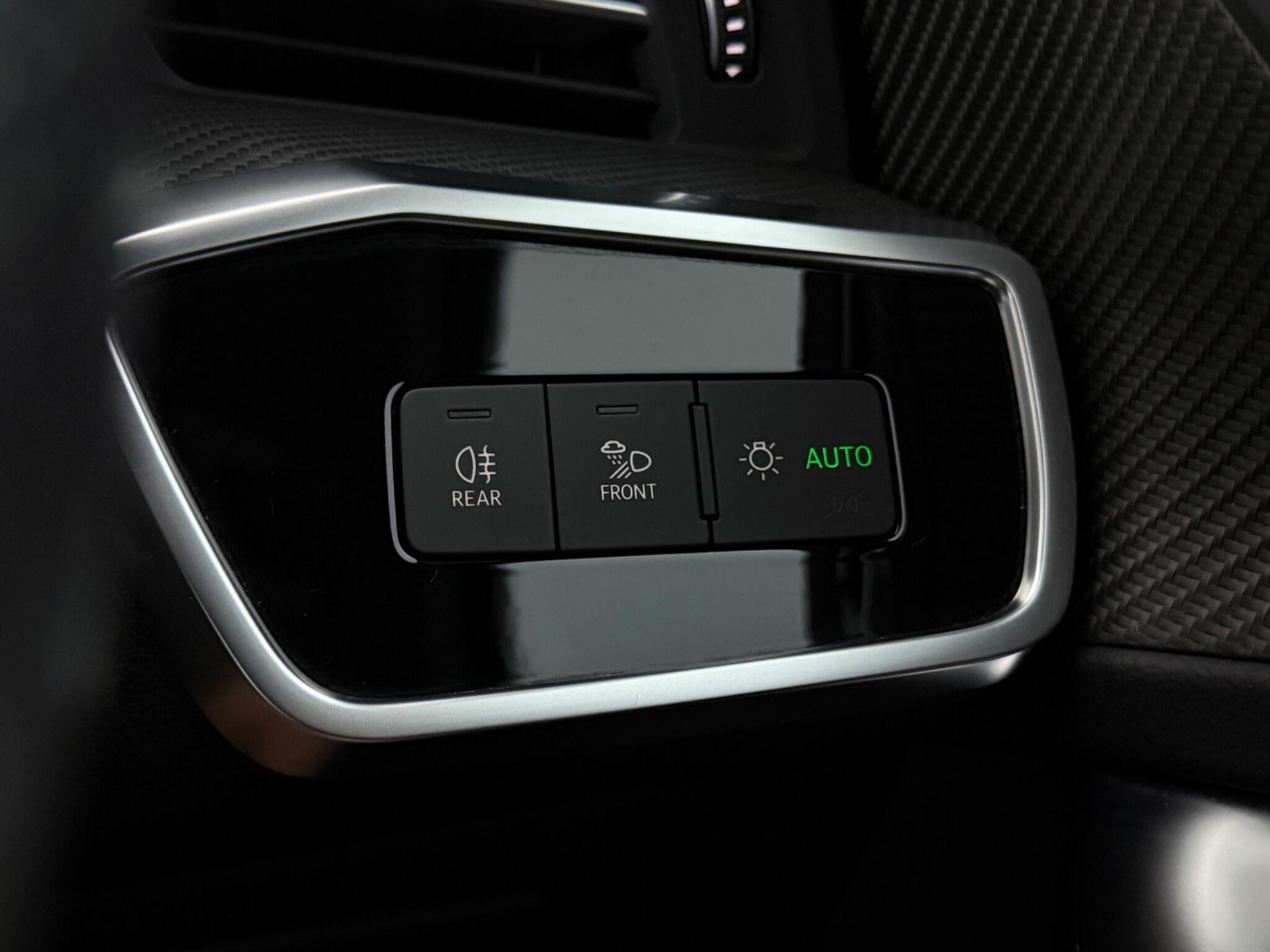 Audi A6 view 20