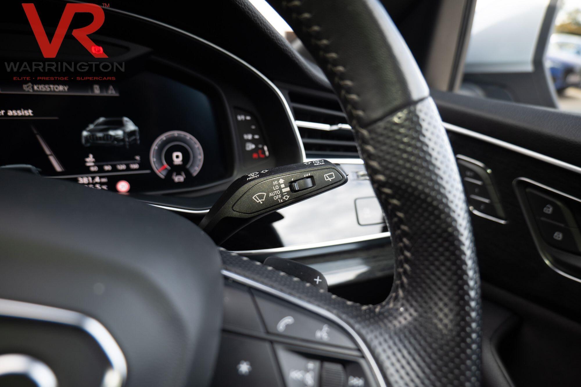 Audi Q8 view 13