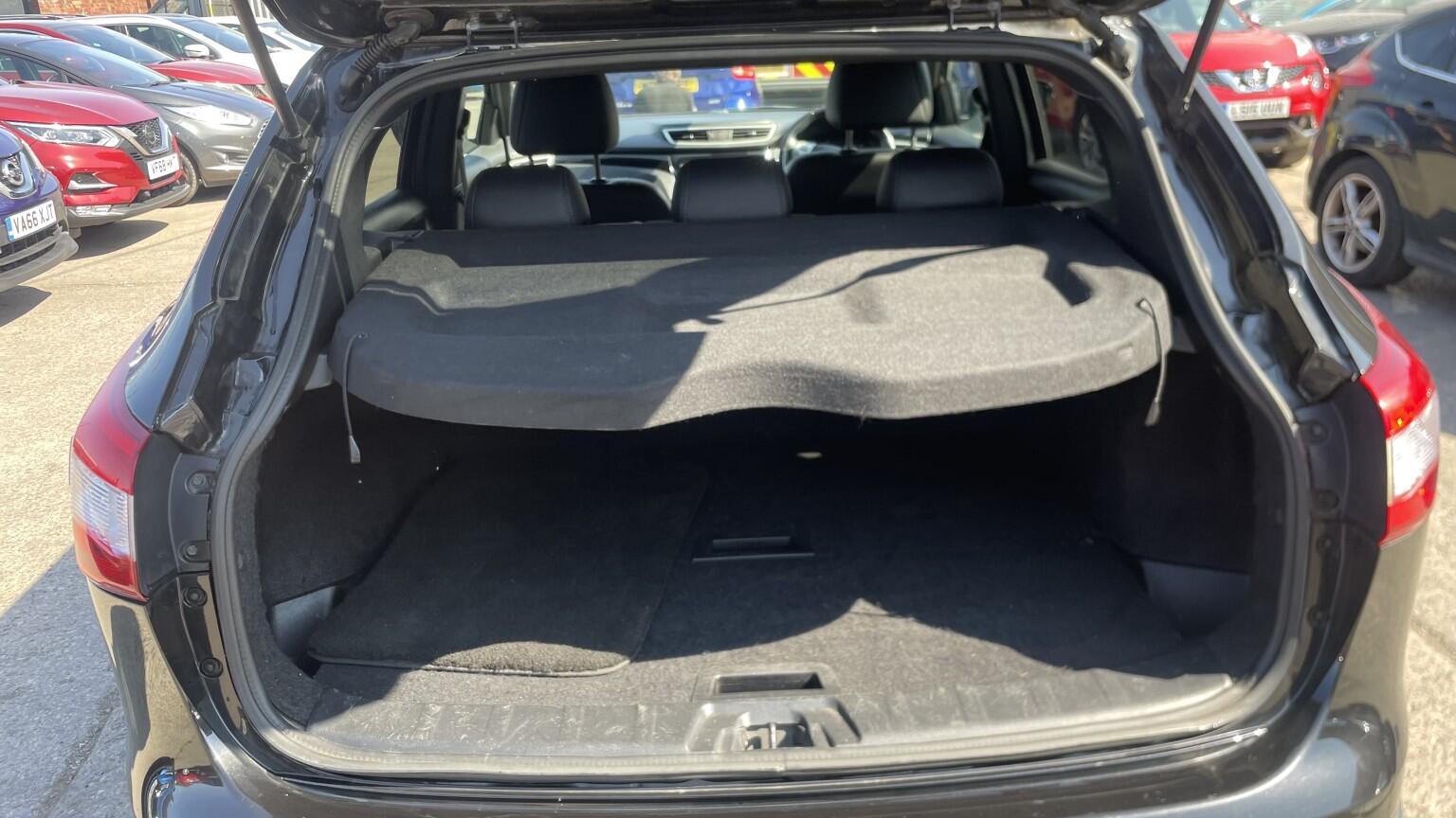 Nissan Qashqai view 11