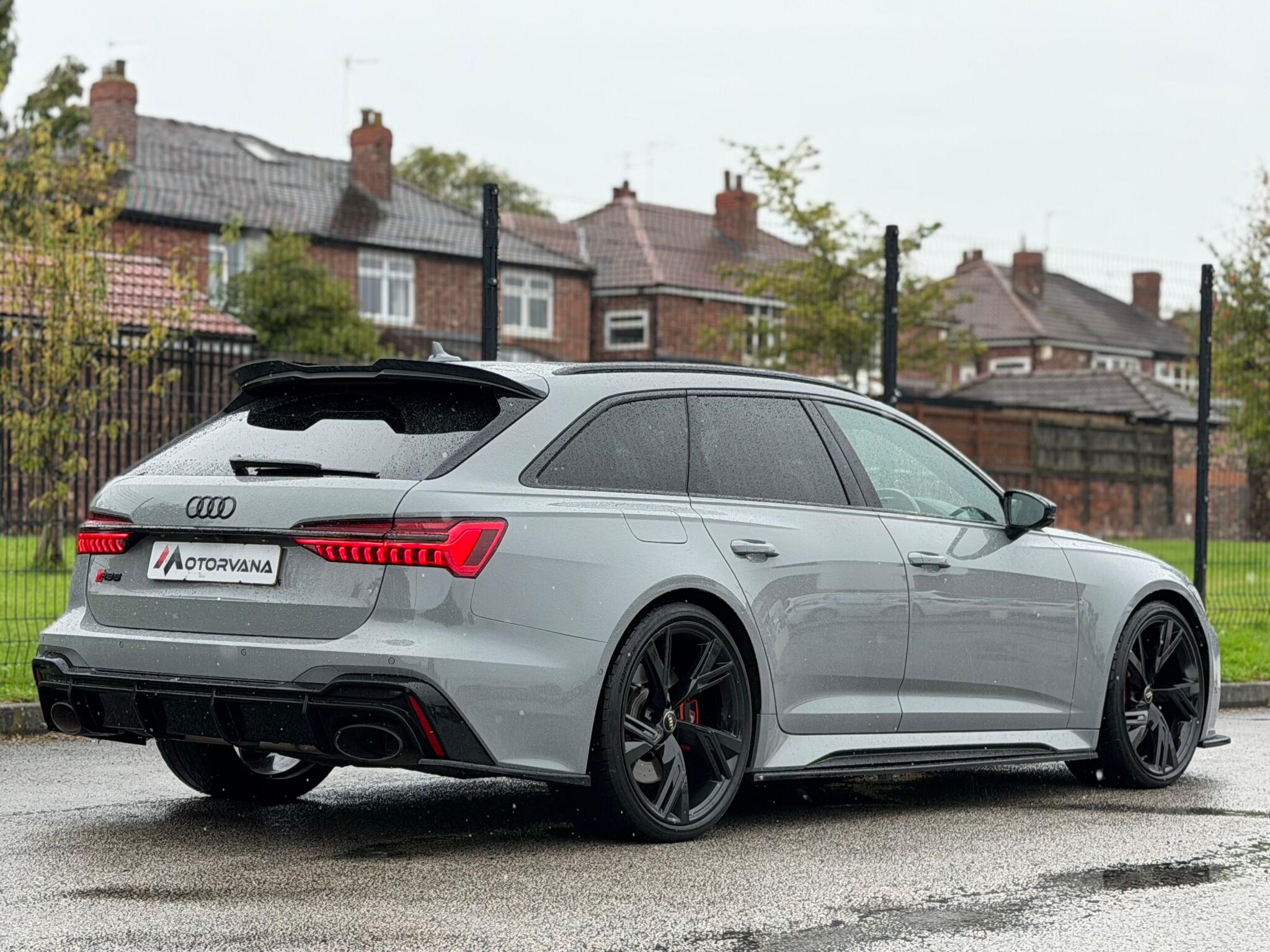 Audi RS6 view 3