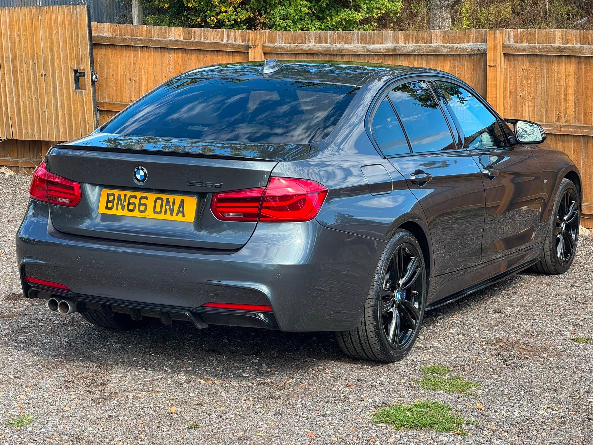 BMW 3 Series view 12