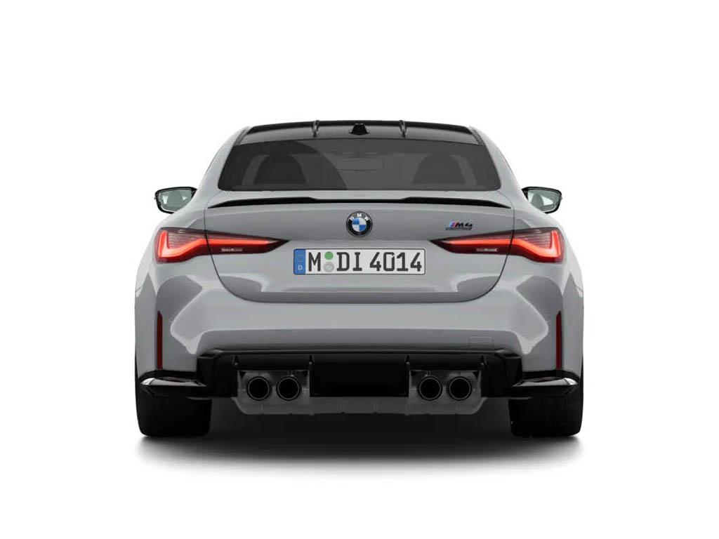 BMW M4 view 4