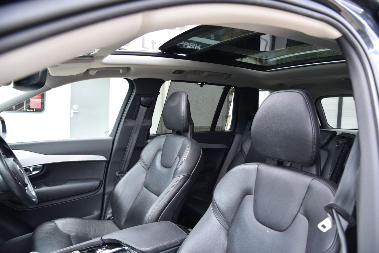 Volvo XC90 view 15
