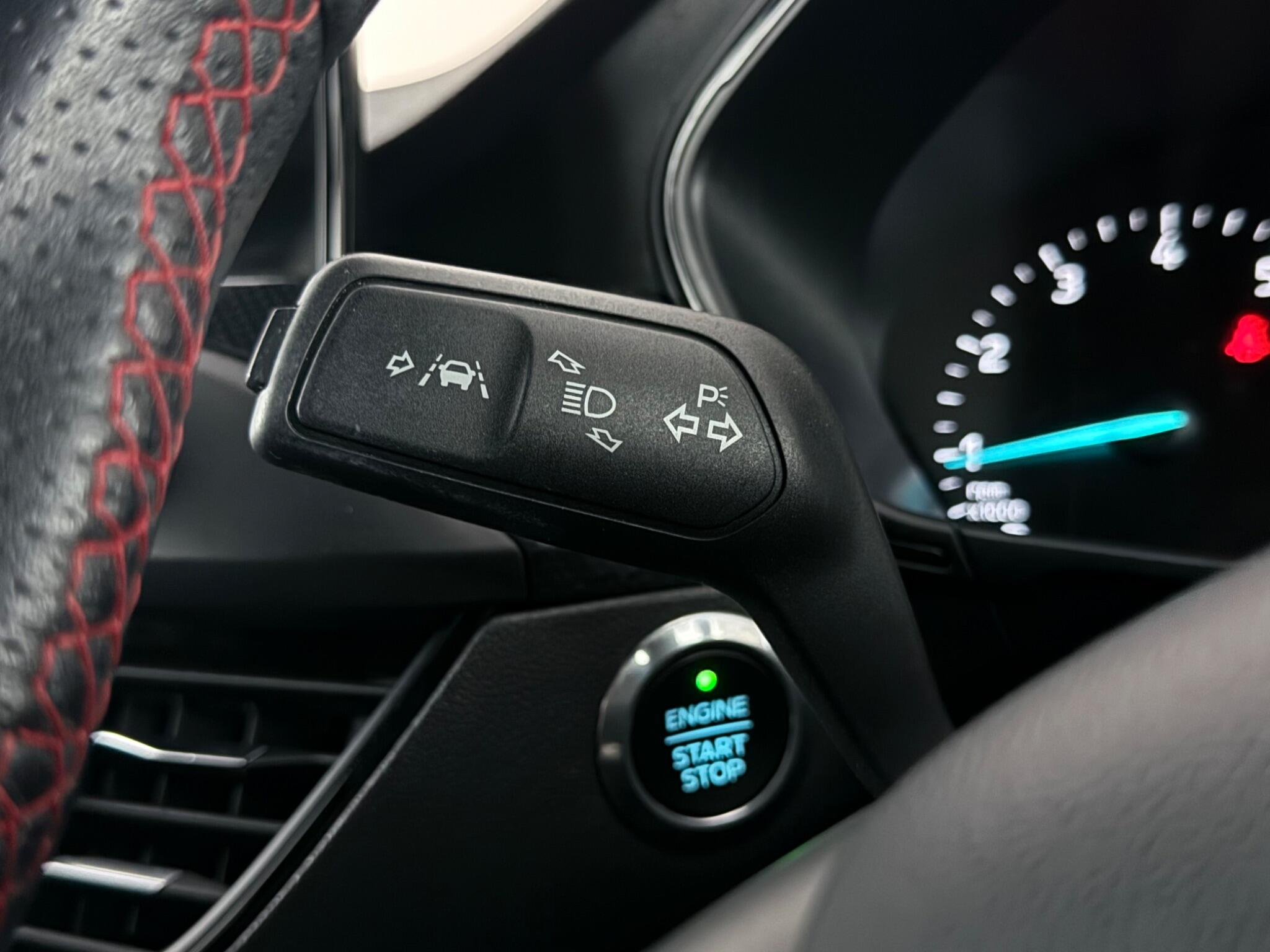 Ford Focus view 16