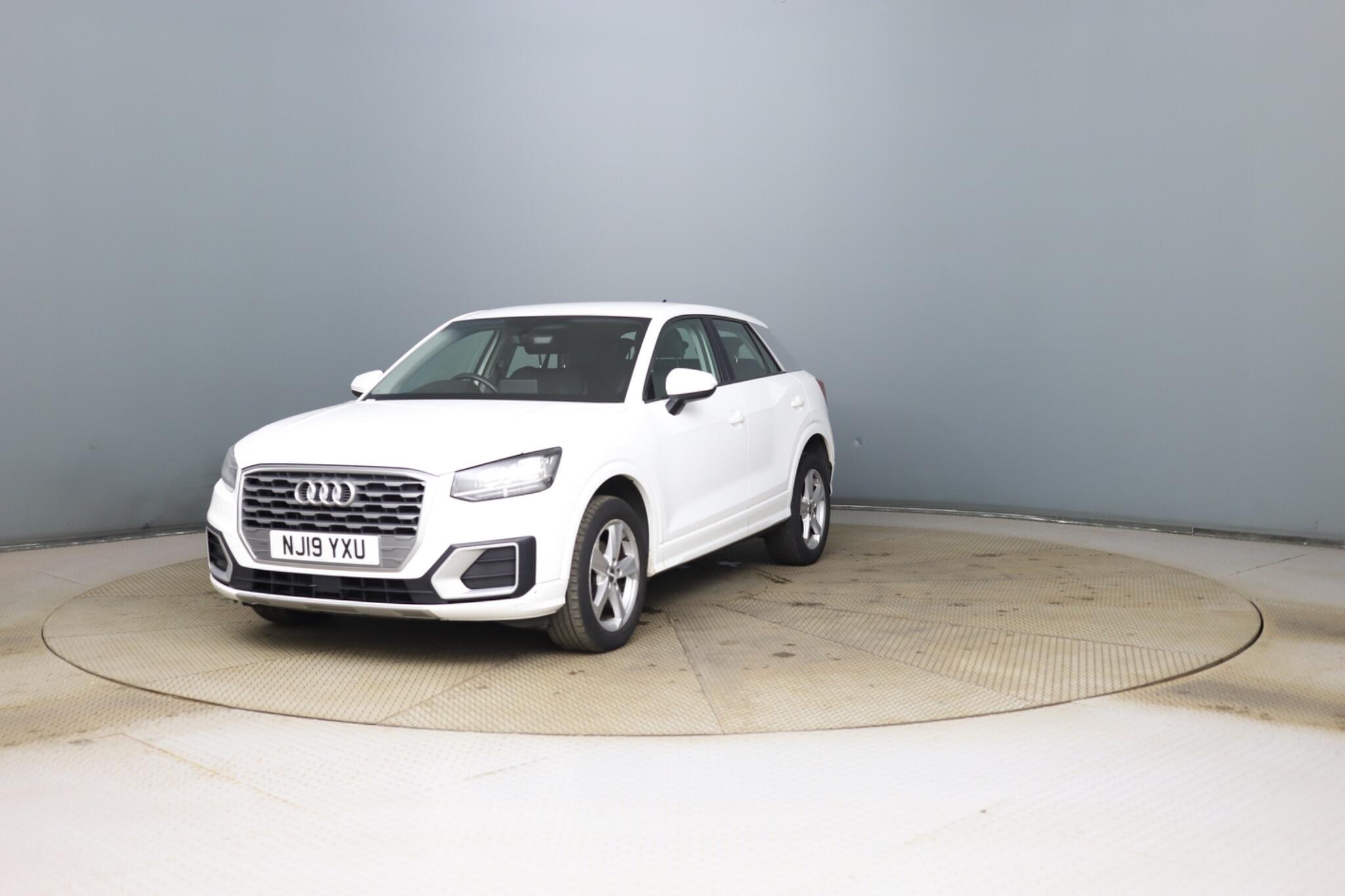 Audi Q2 view 3