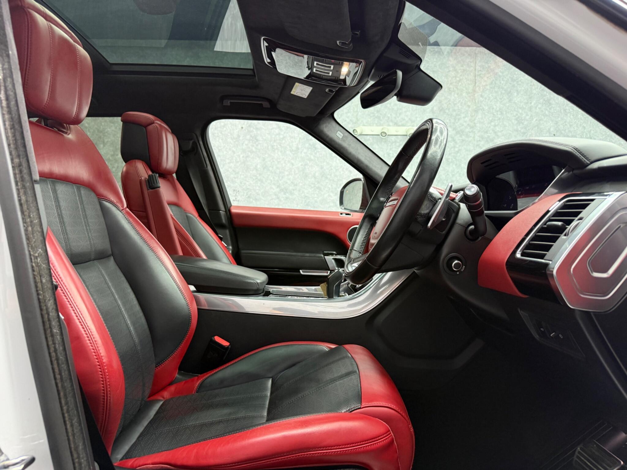 Land Rover Range Rover Sport view 10