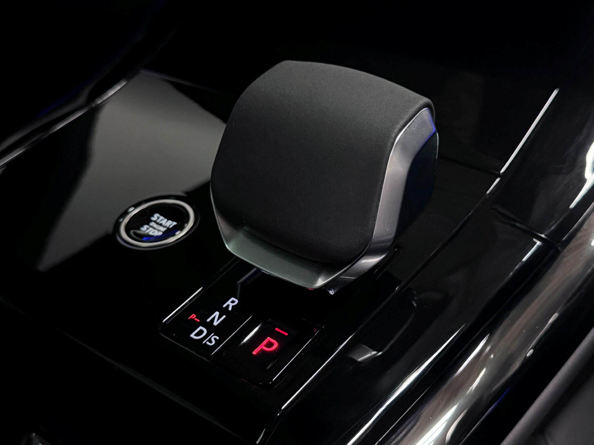 Land Rover Range Rover Sport view 37