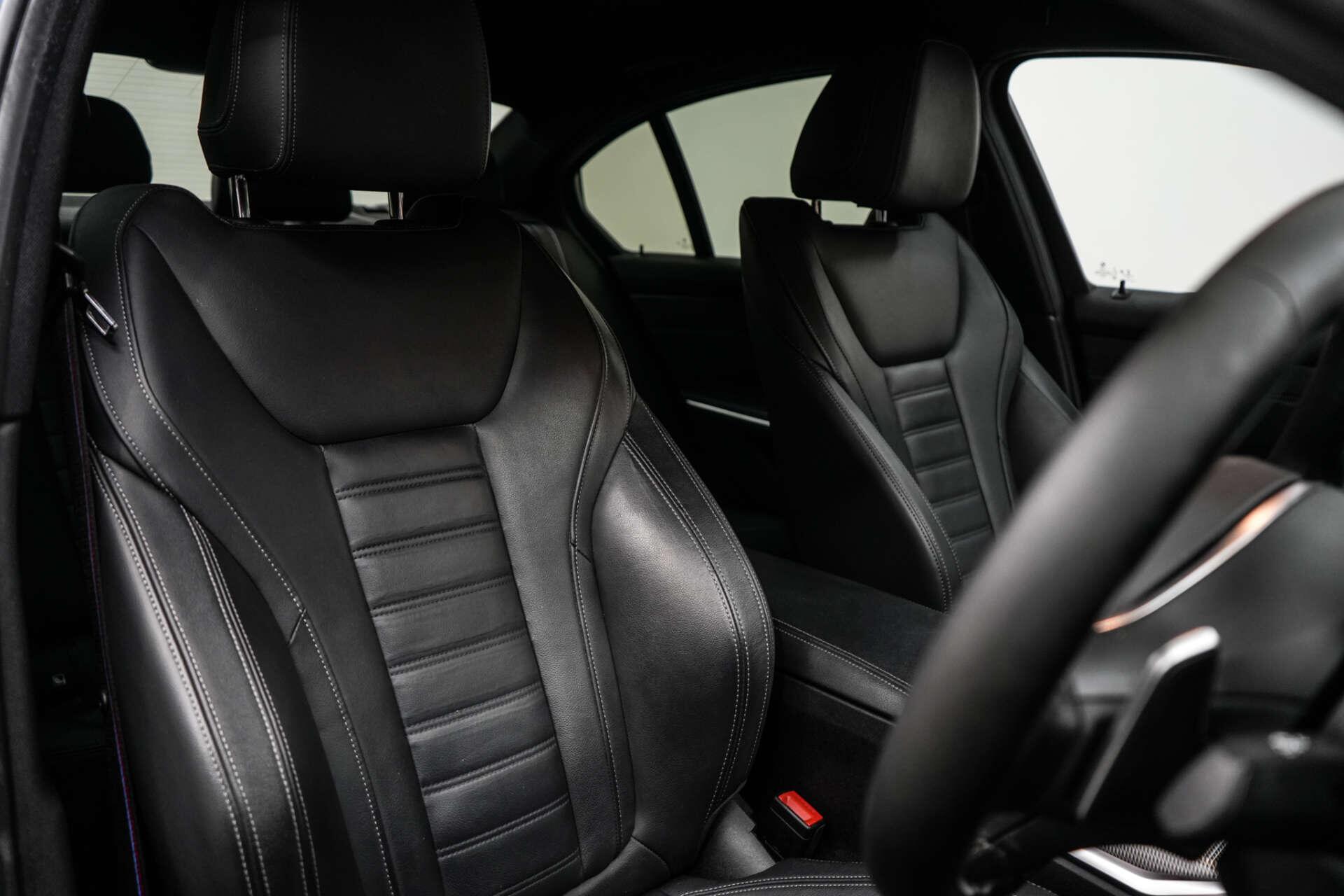 BMW 3 Series view 17
