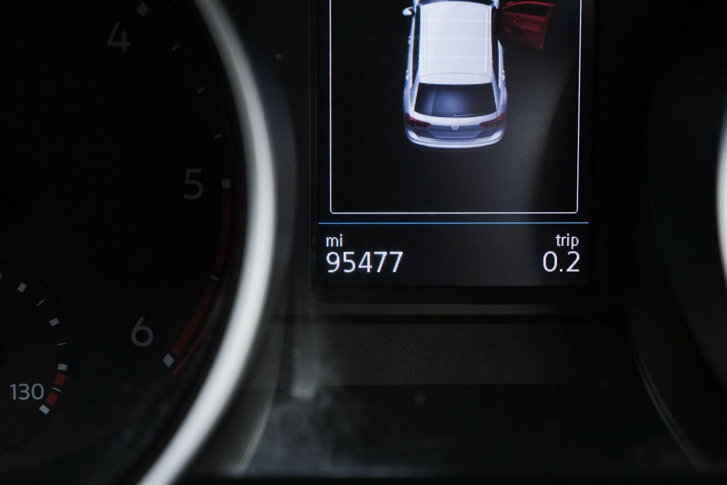 Volkswagen Tiguan view 21