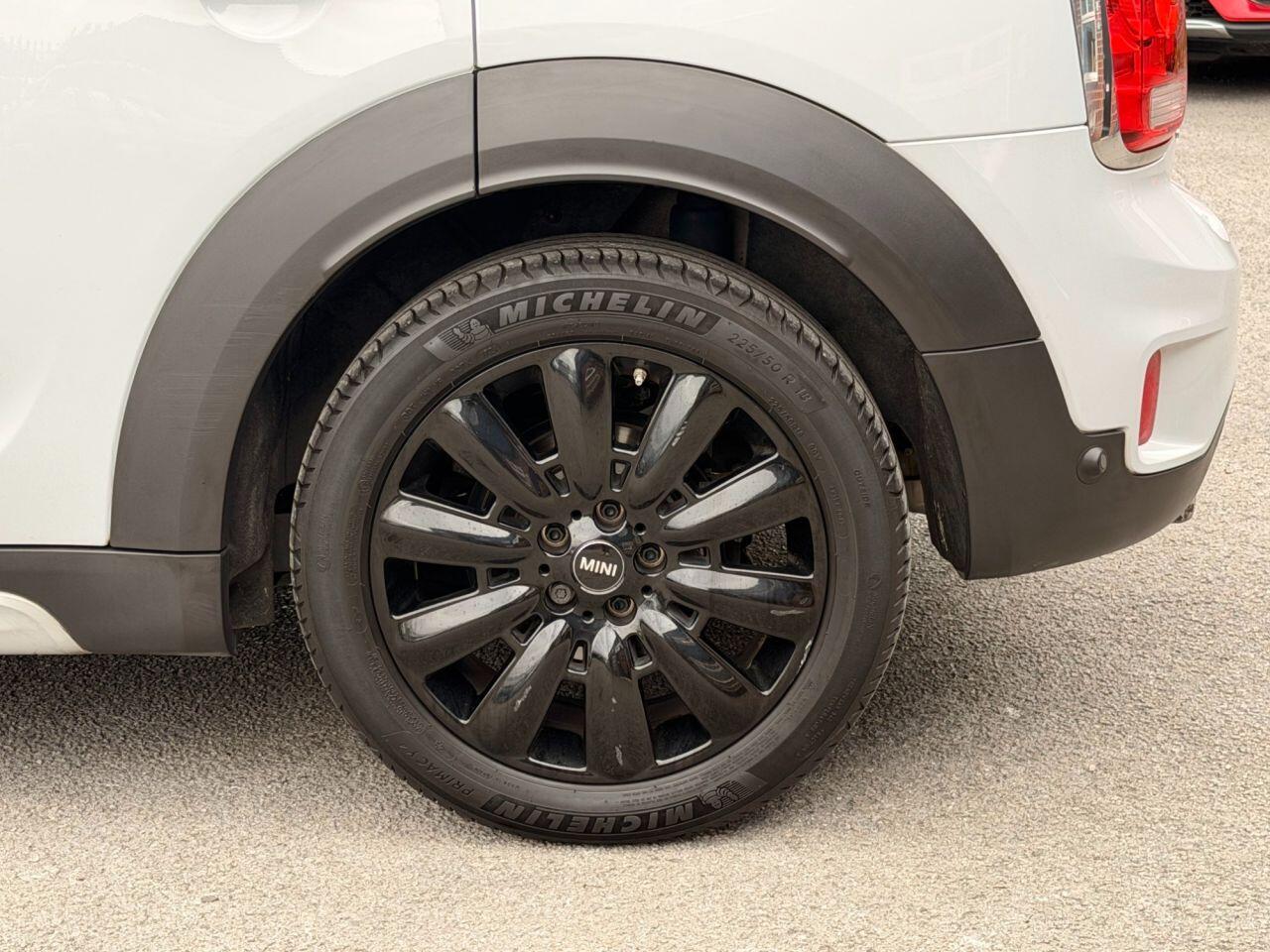 Mini Countryman view 26