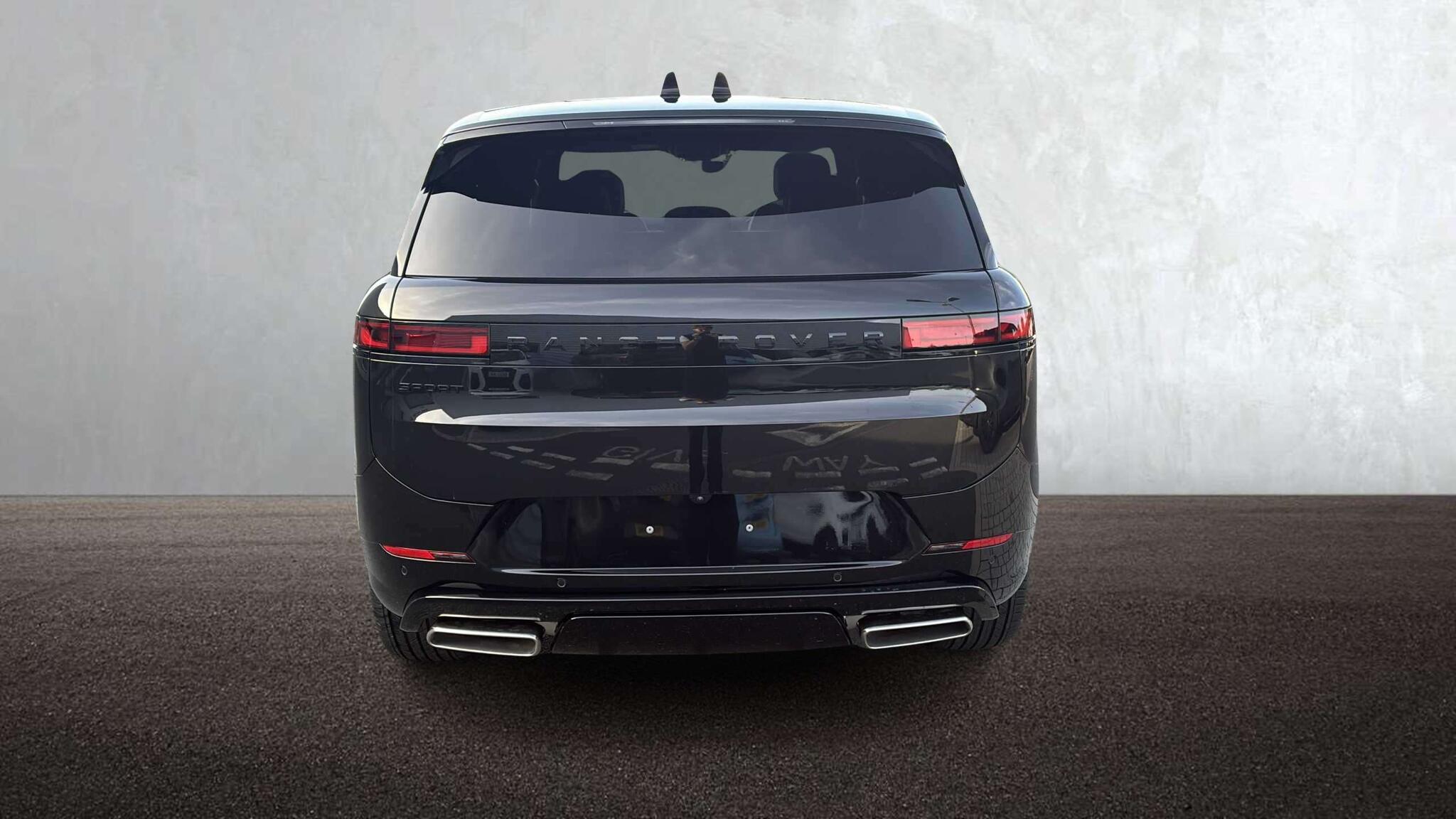 Land Rover Range Rover Sport view 6