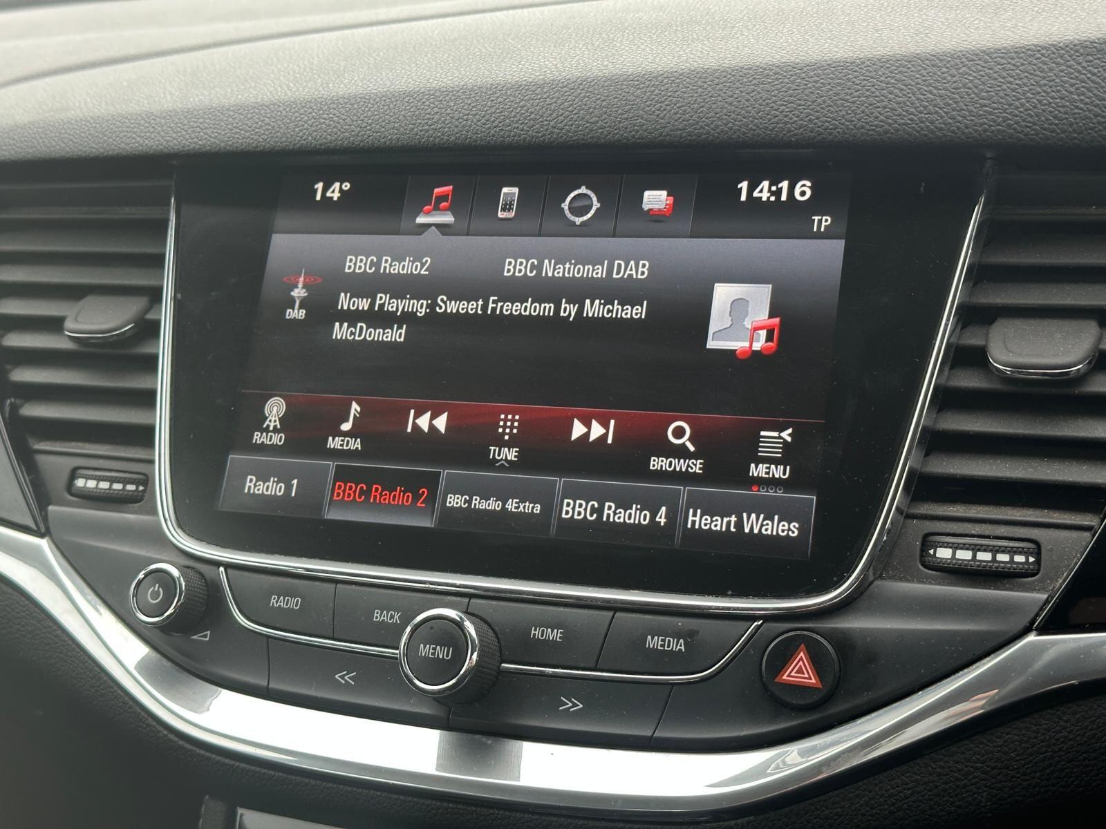 Vauxhall Astra view 14