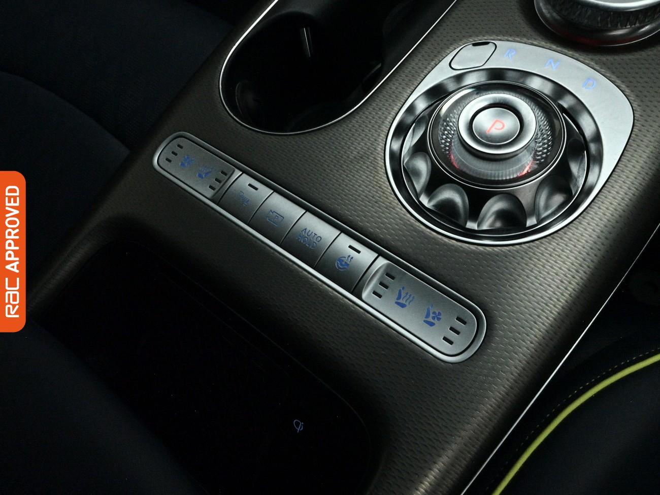 Genesis GV60 view 37