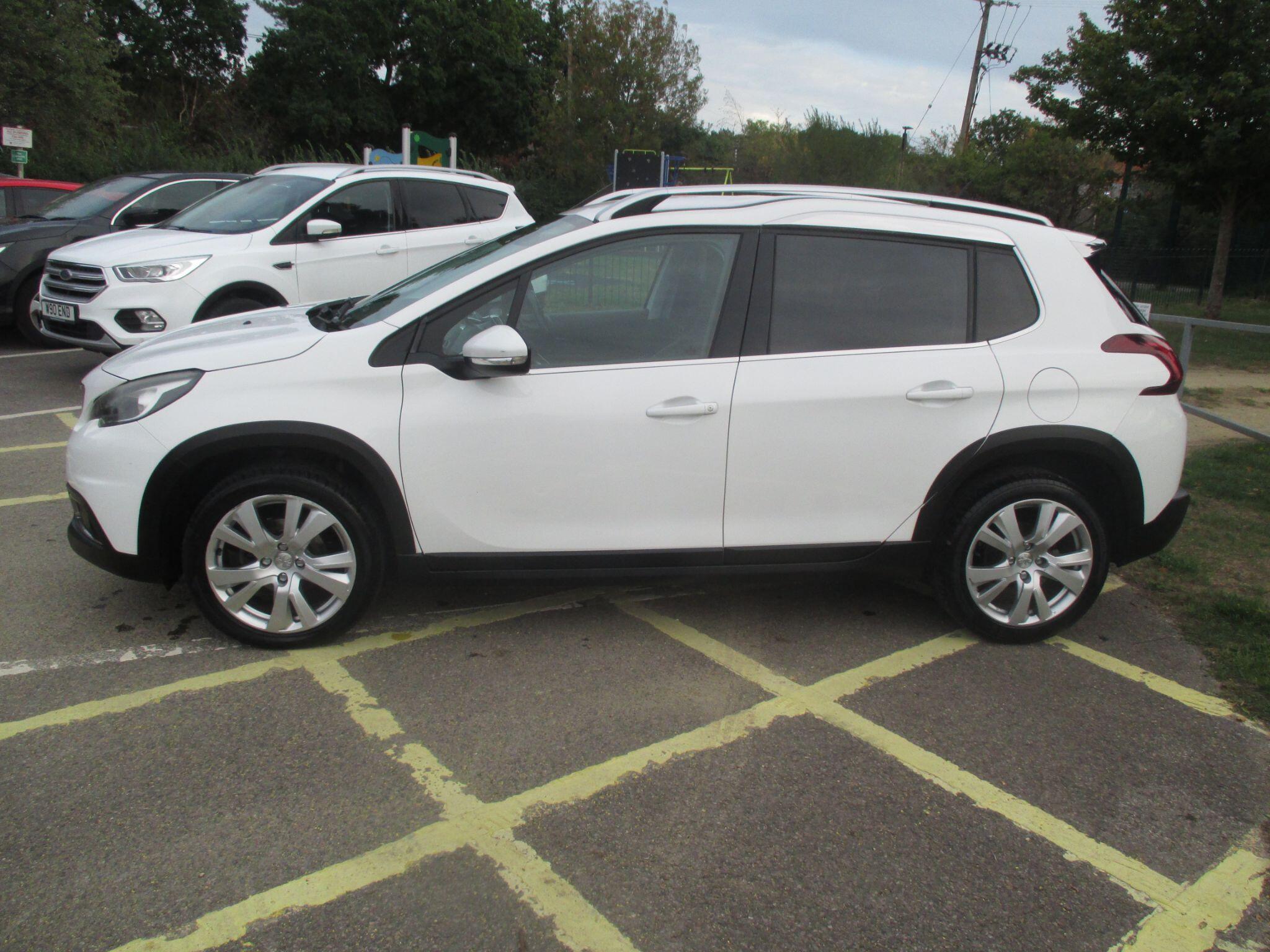 Peugeot 2008 view 23