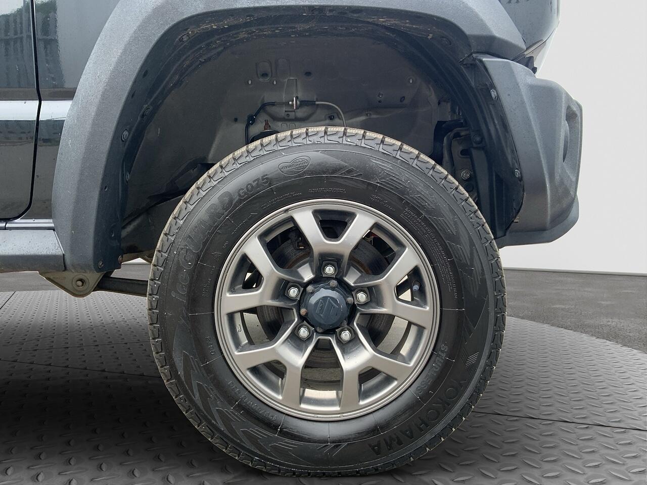 Suzuki Jimny view 22
