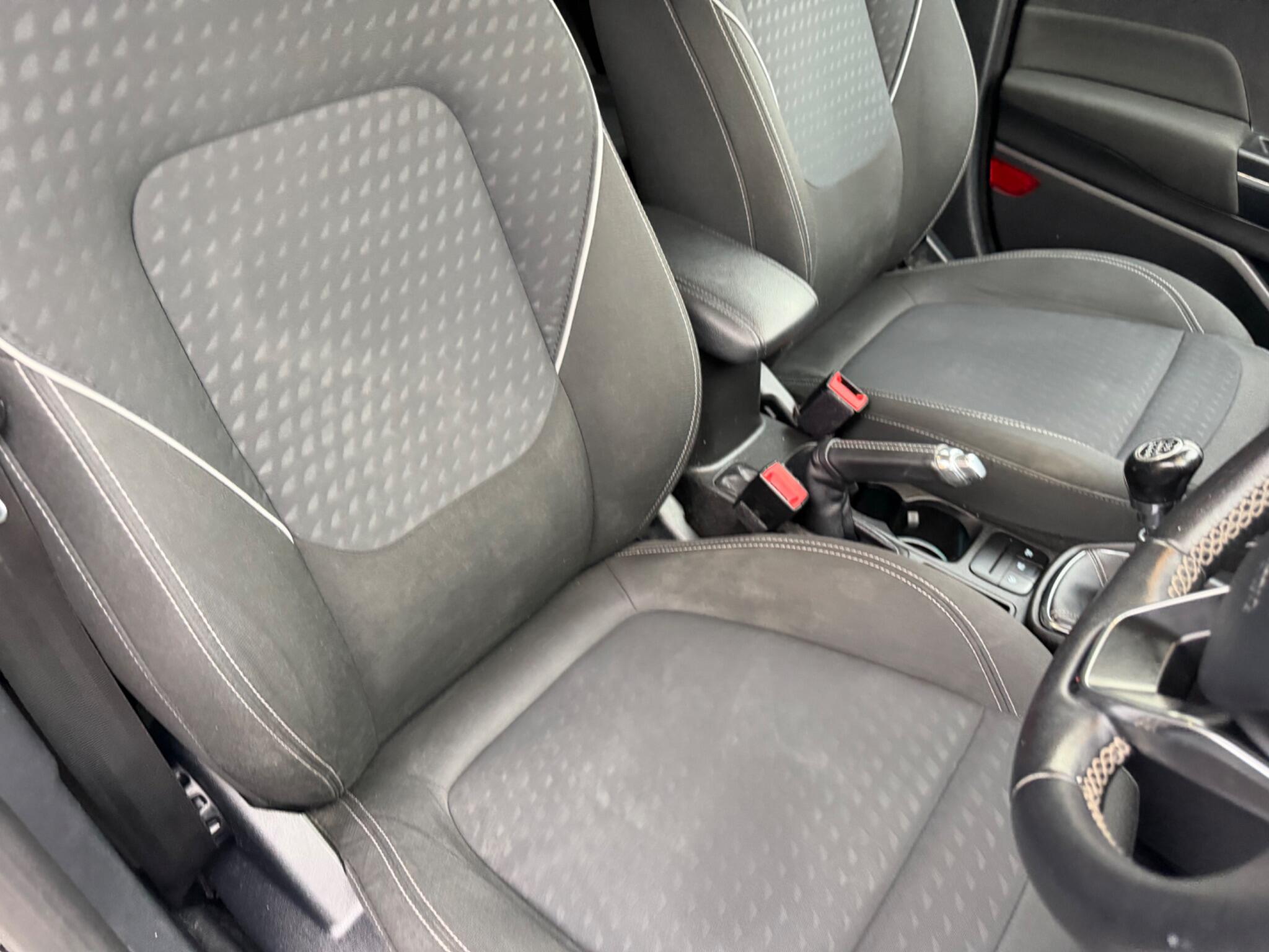 Ford Fiesta view 20