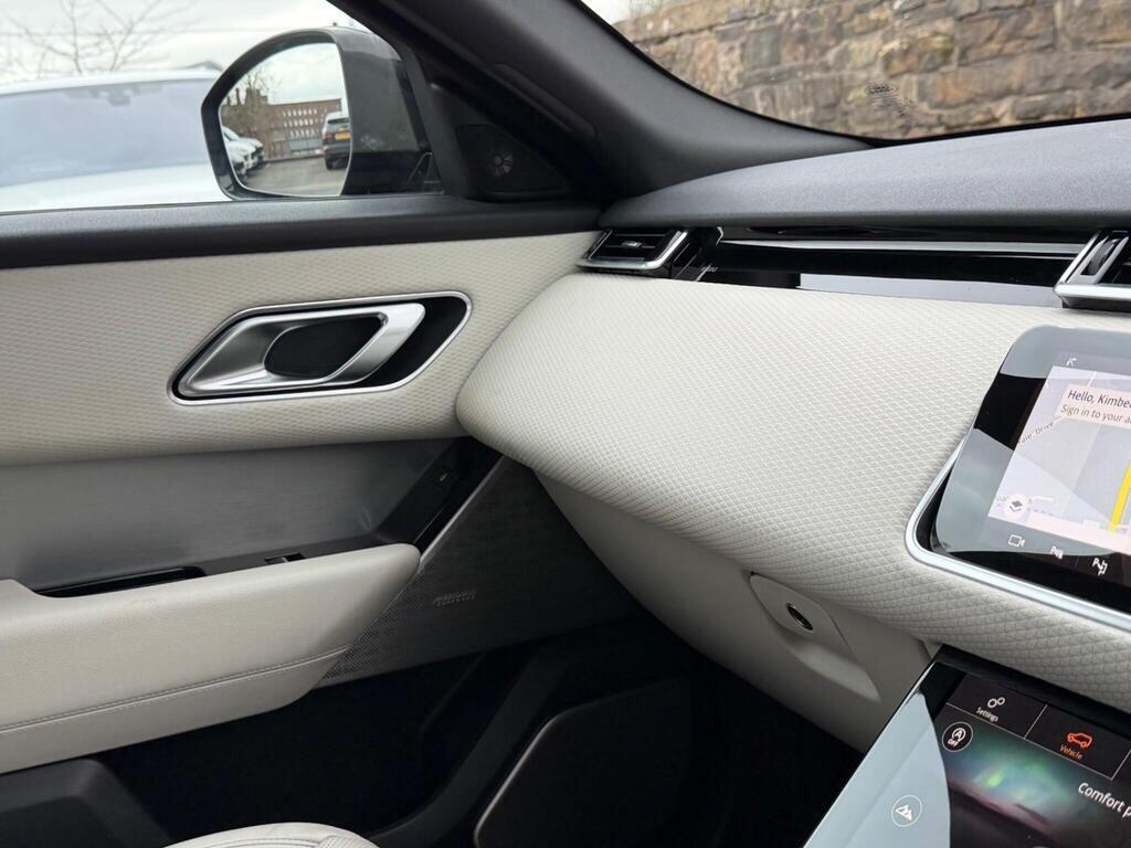 Land Rover Range Rover Velar view 52