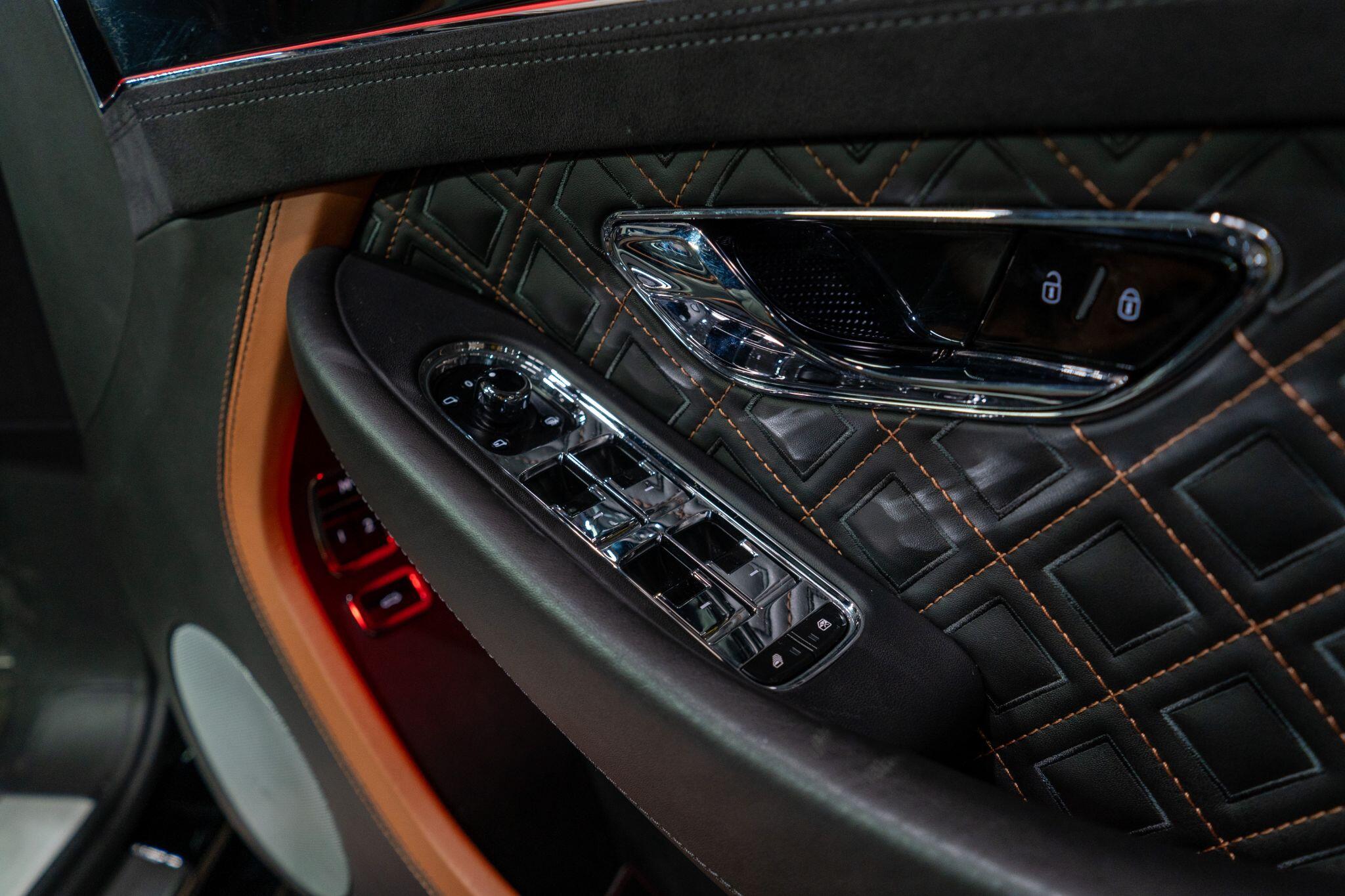 Bentley Continental view 36