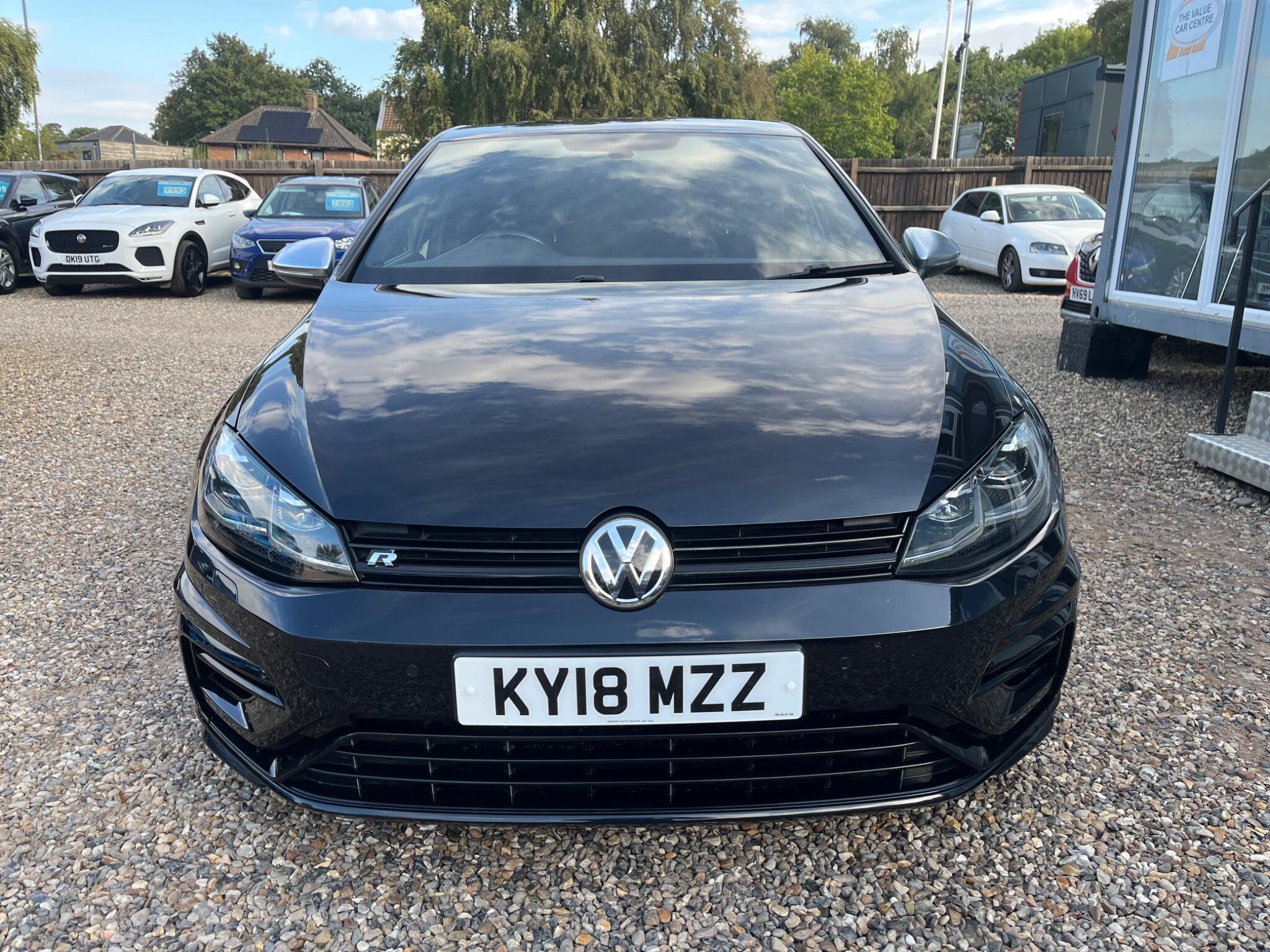 Volkswagen Golf view 2