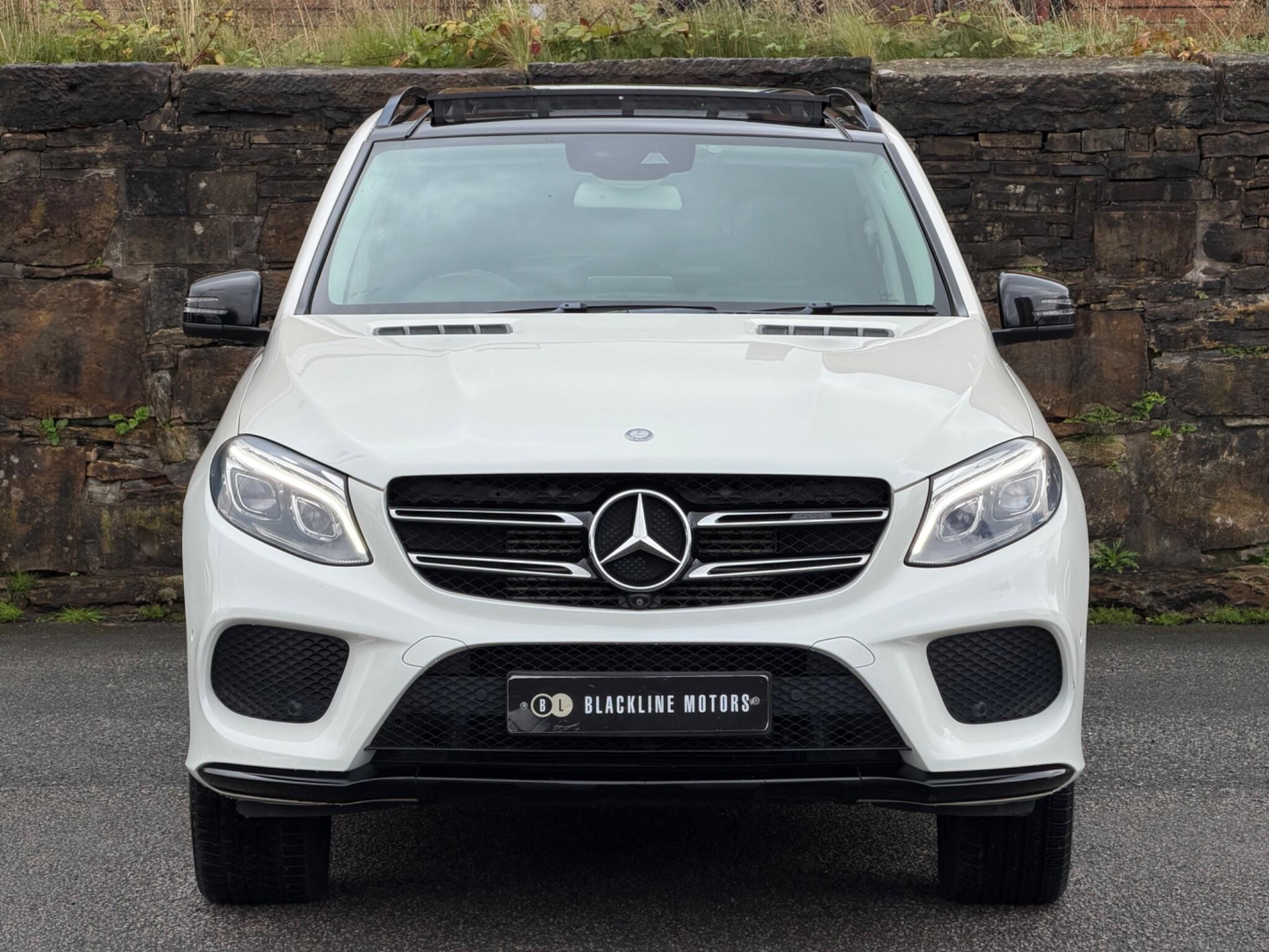 Mercedes-Benz GLE view 2