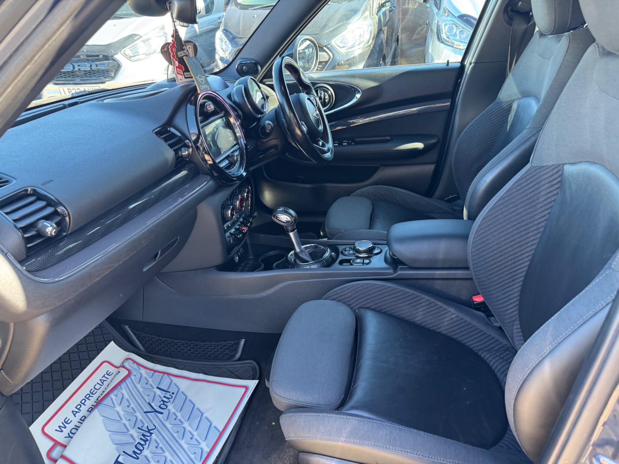 Mini Clubman view 48