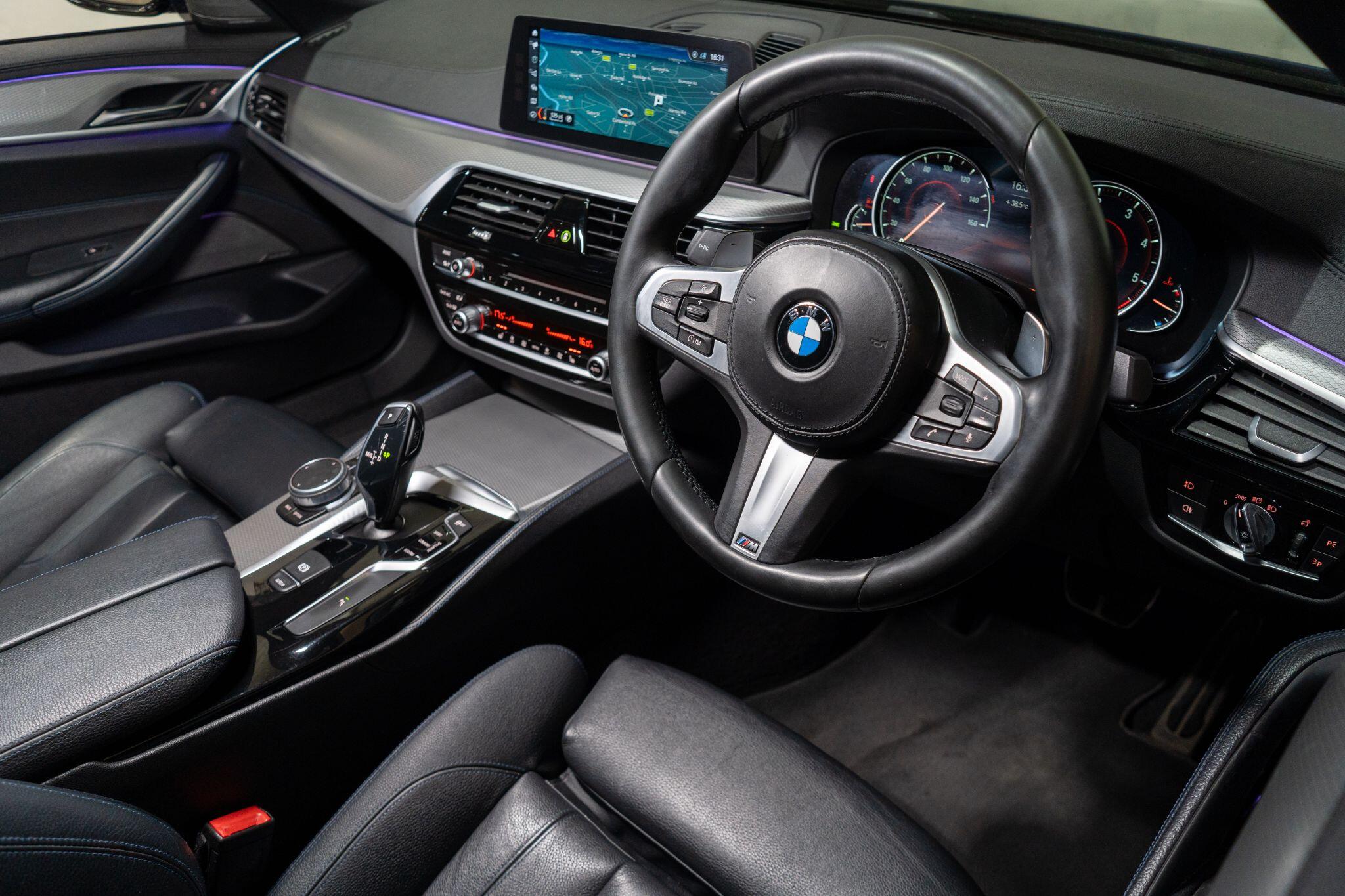 BMW 5 Series view 34
