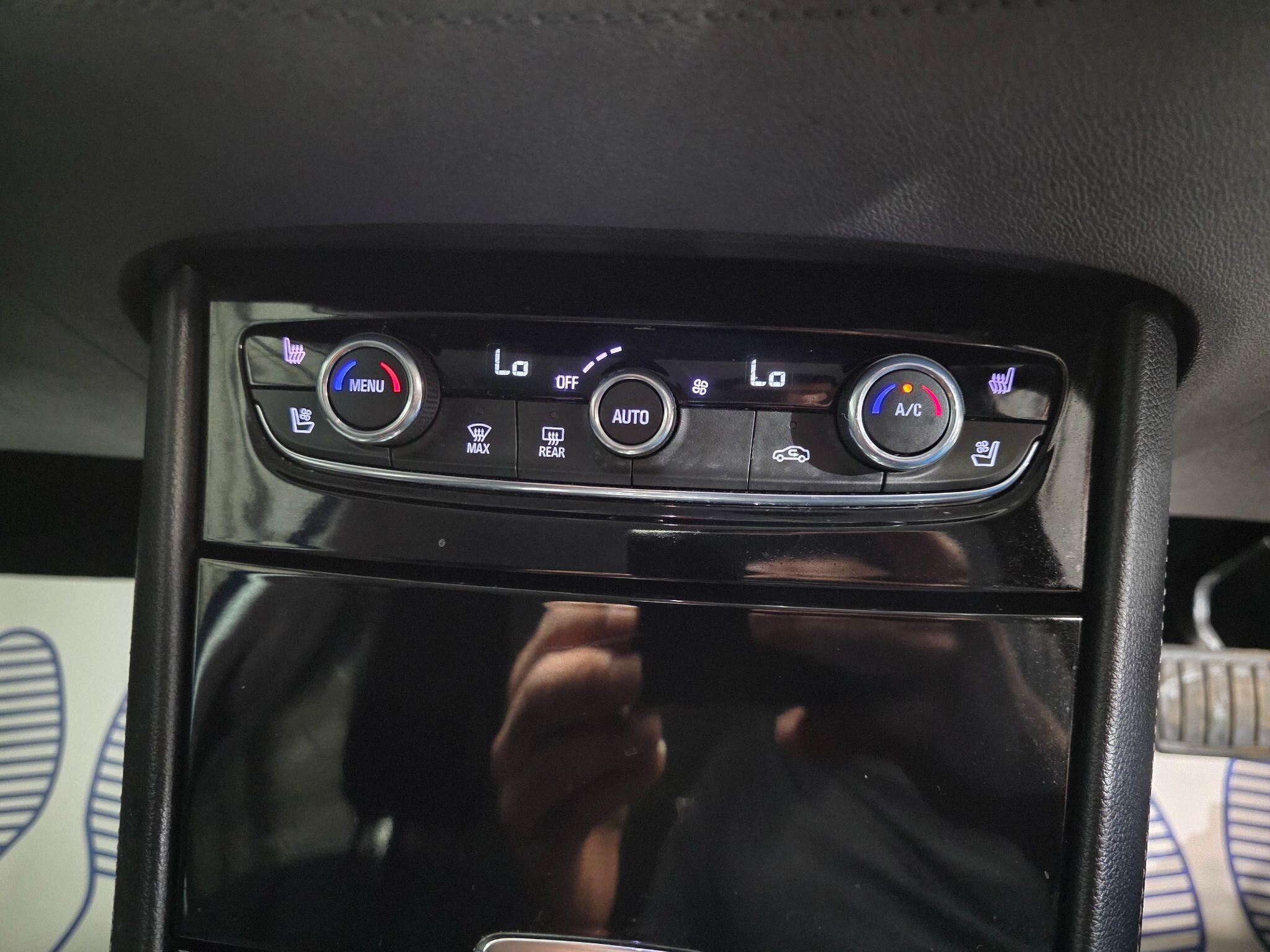 Vauxhall Grandland X view 10