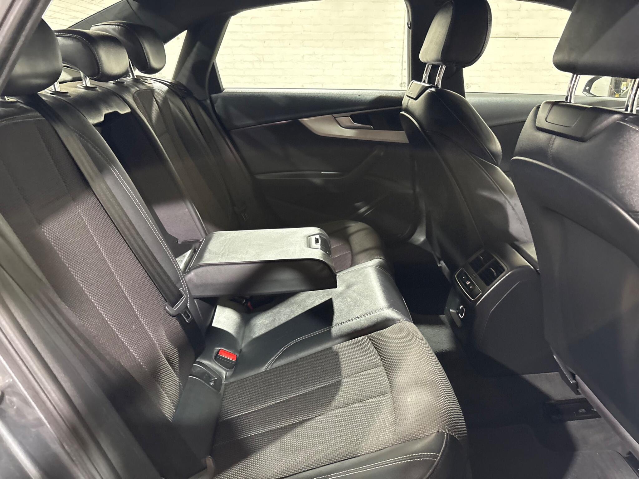 Audi A4 view 22