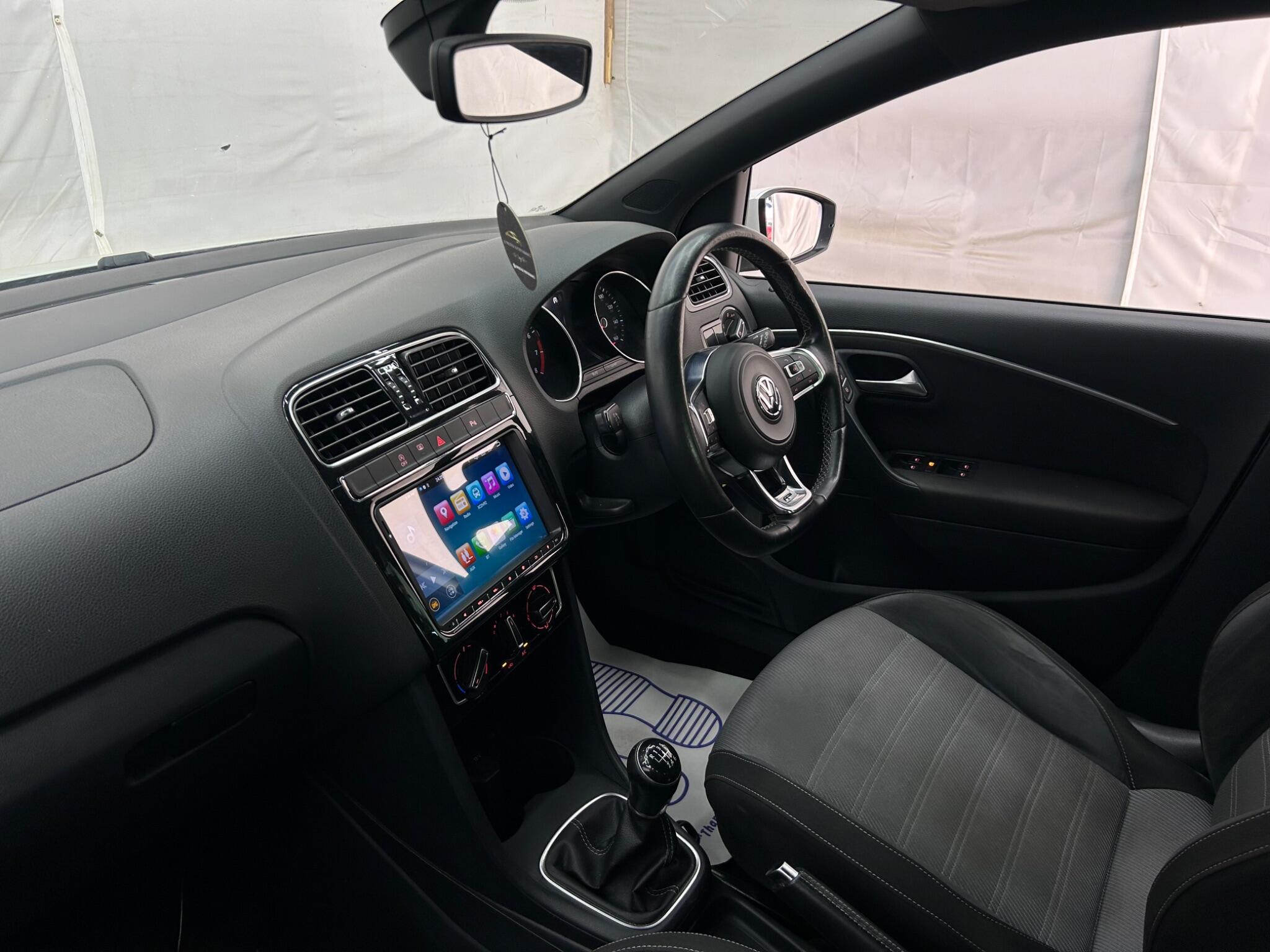 Volkswagen Polo view 17