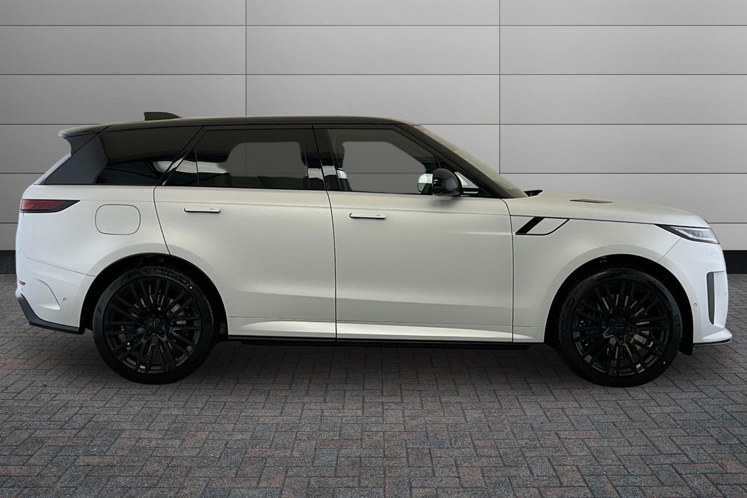 Land Rover Range Rover Sport view 5
