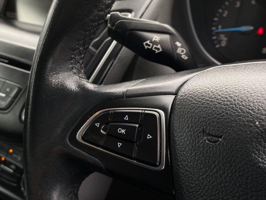 Ford Focus view 27