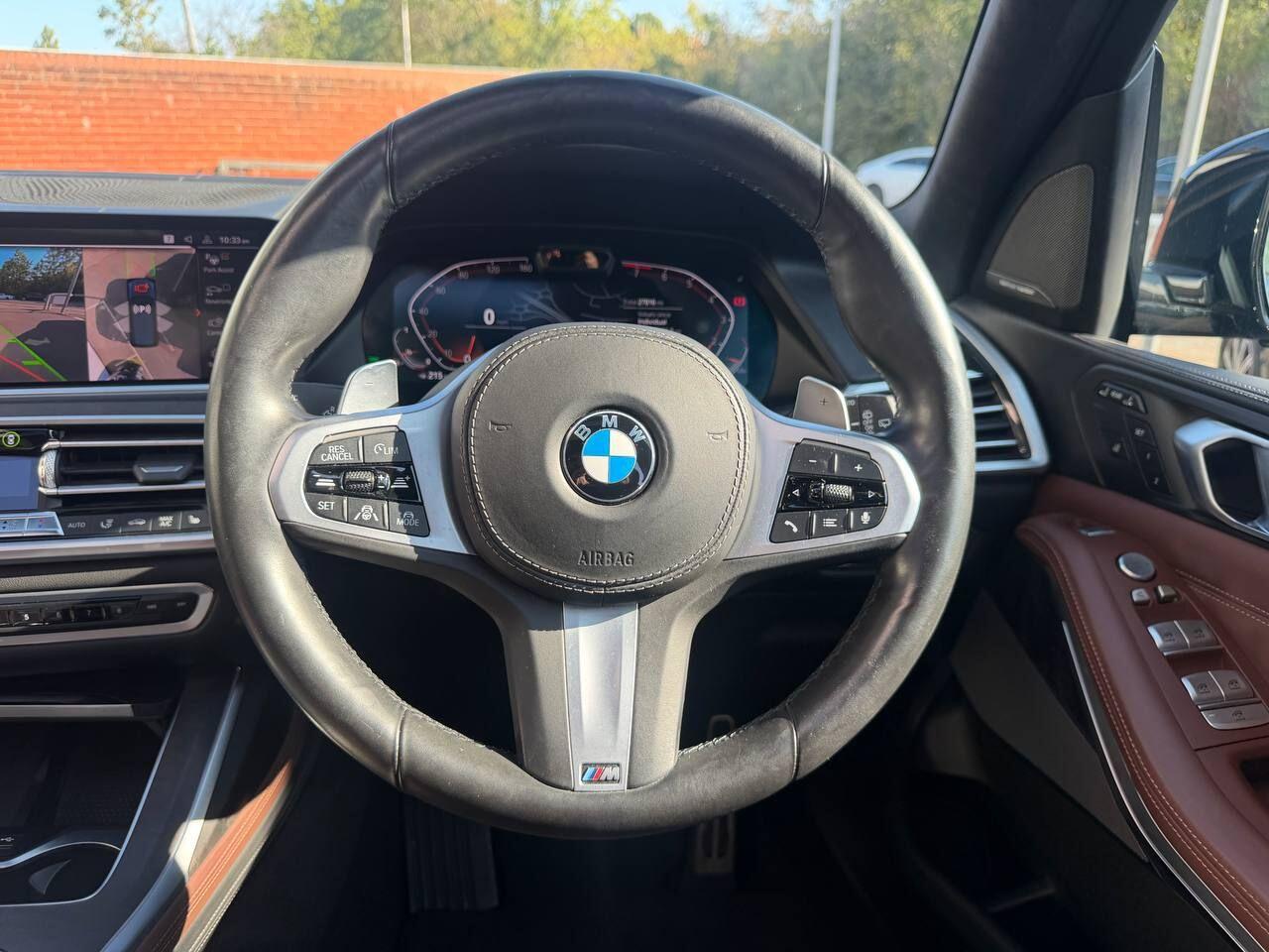BMW X7 view 36