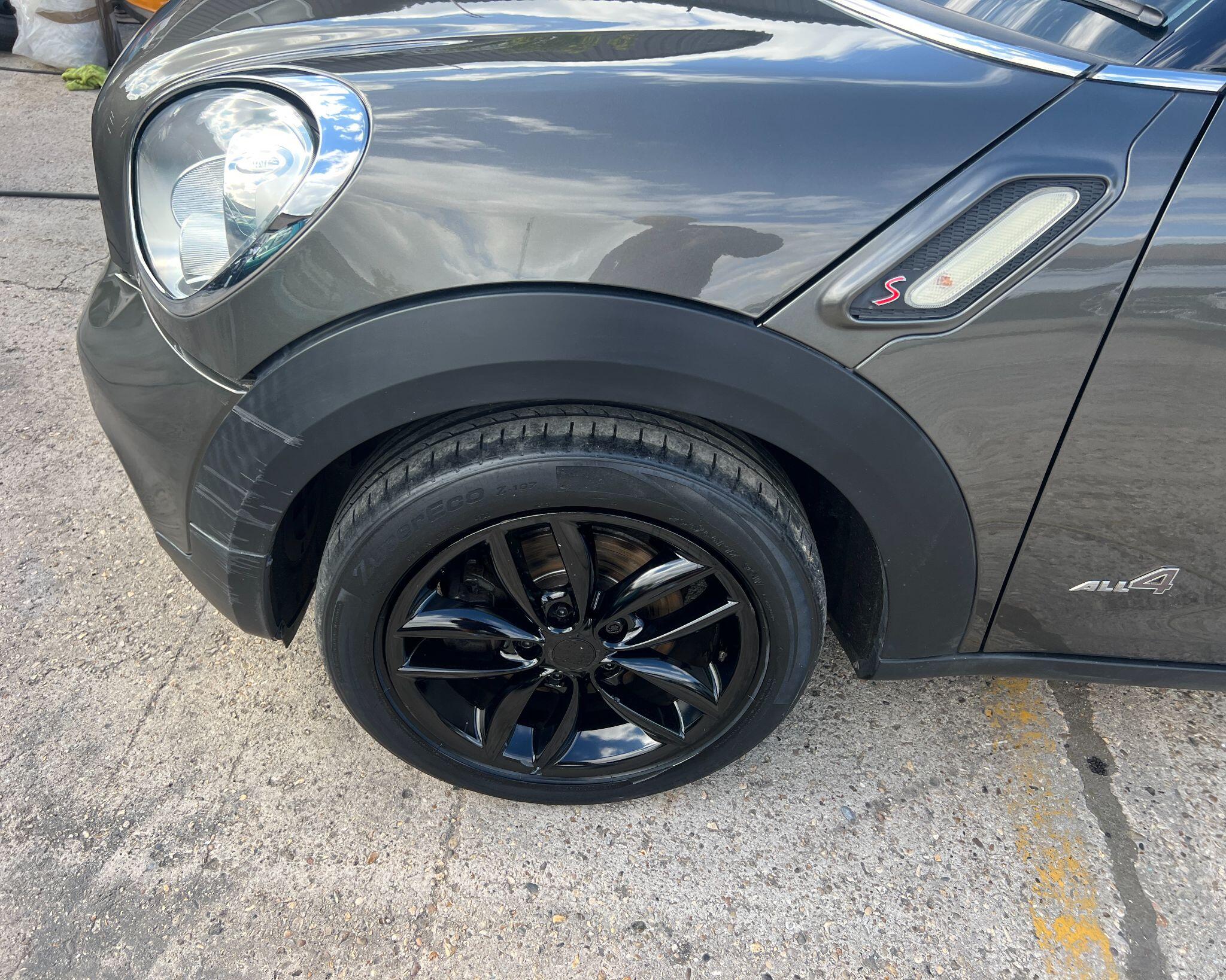 Mini Countryman view 23
