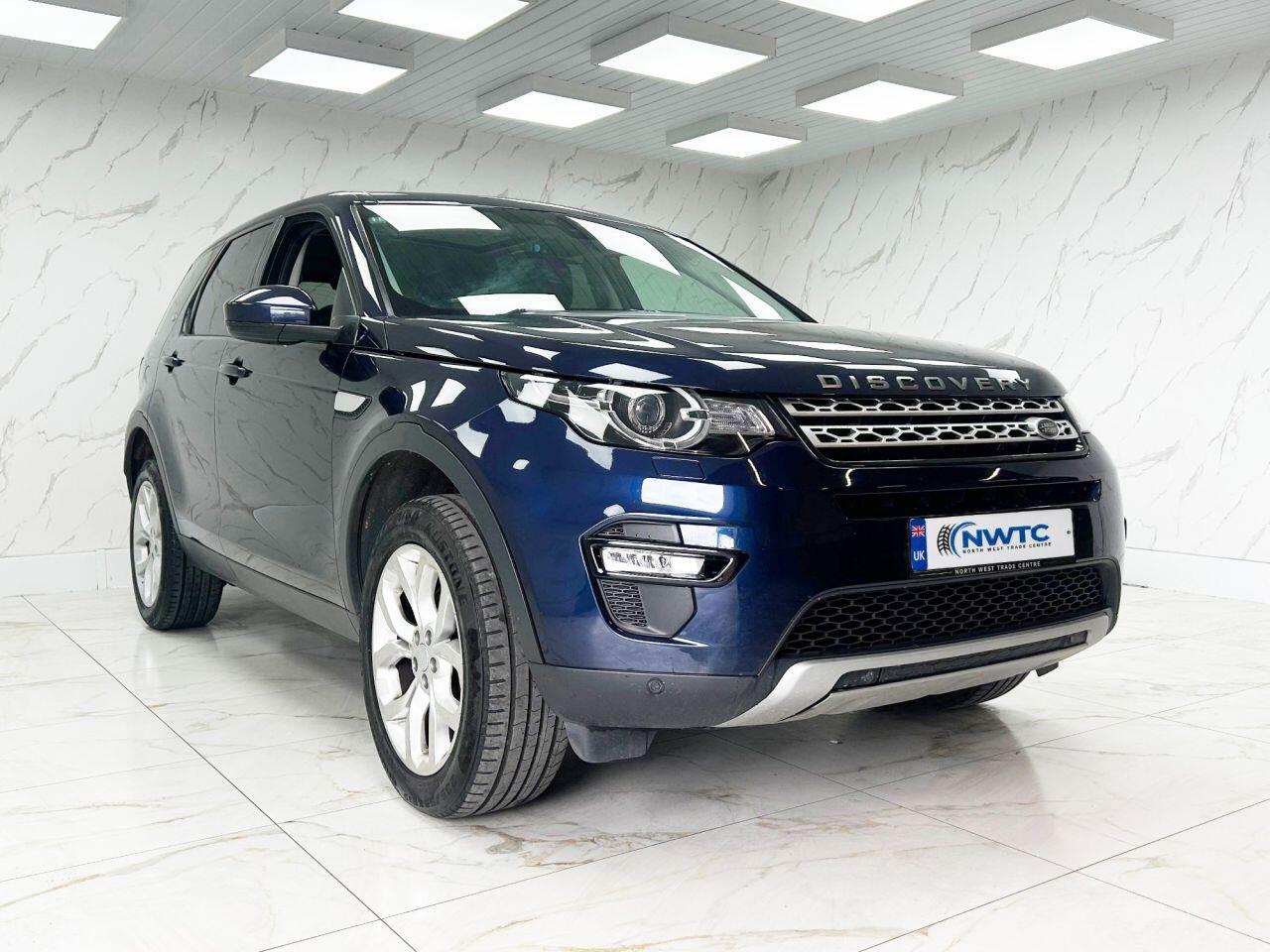 Land Rover Discovery Sport view 4
