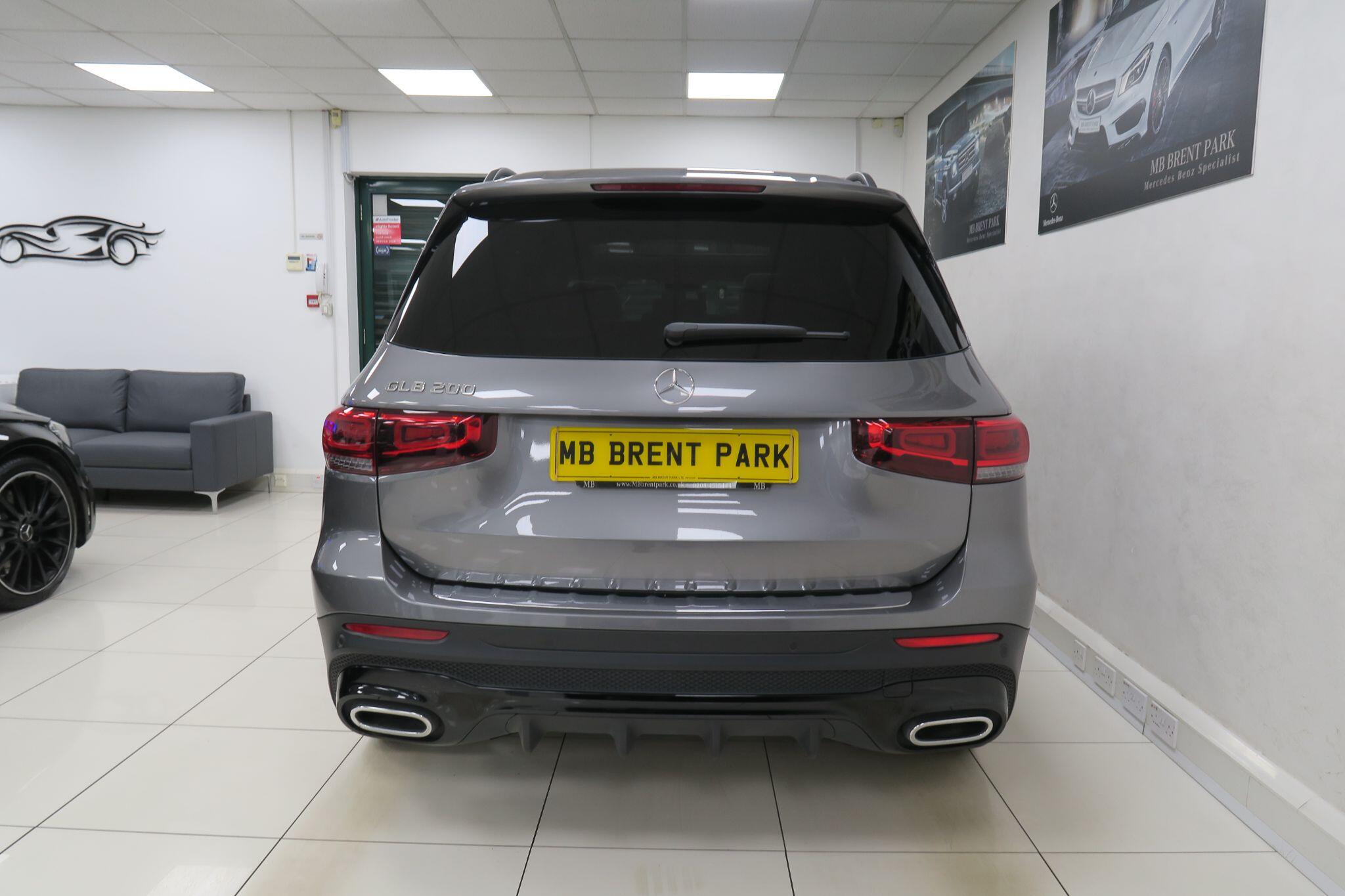 Mercedes-Benz GLB view 6