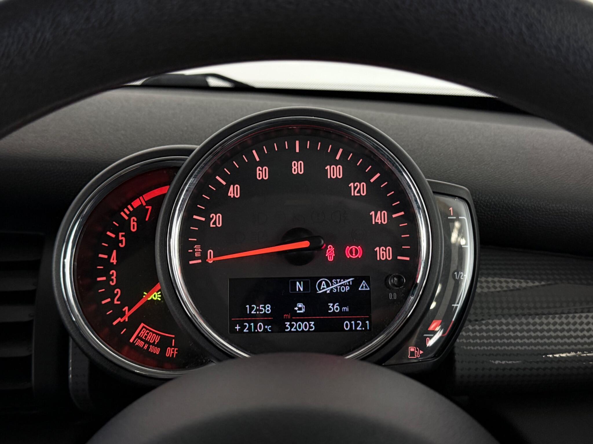 Mini Hatch view 15