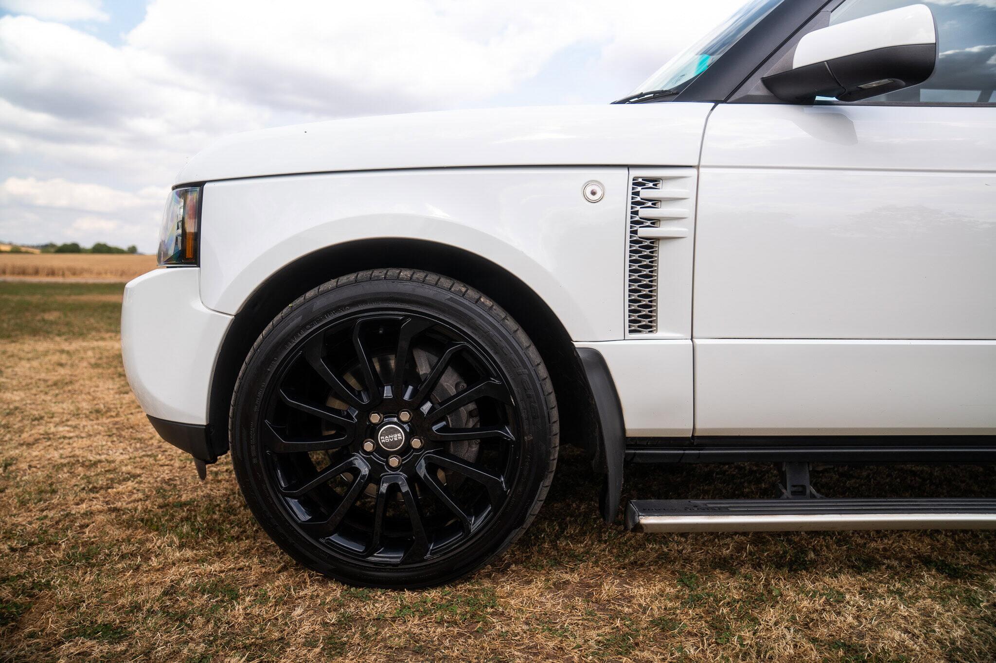 Land Rover Range Rover view 14