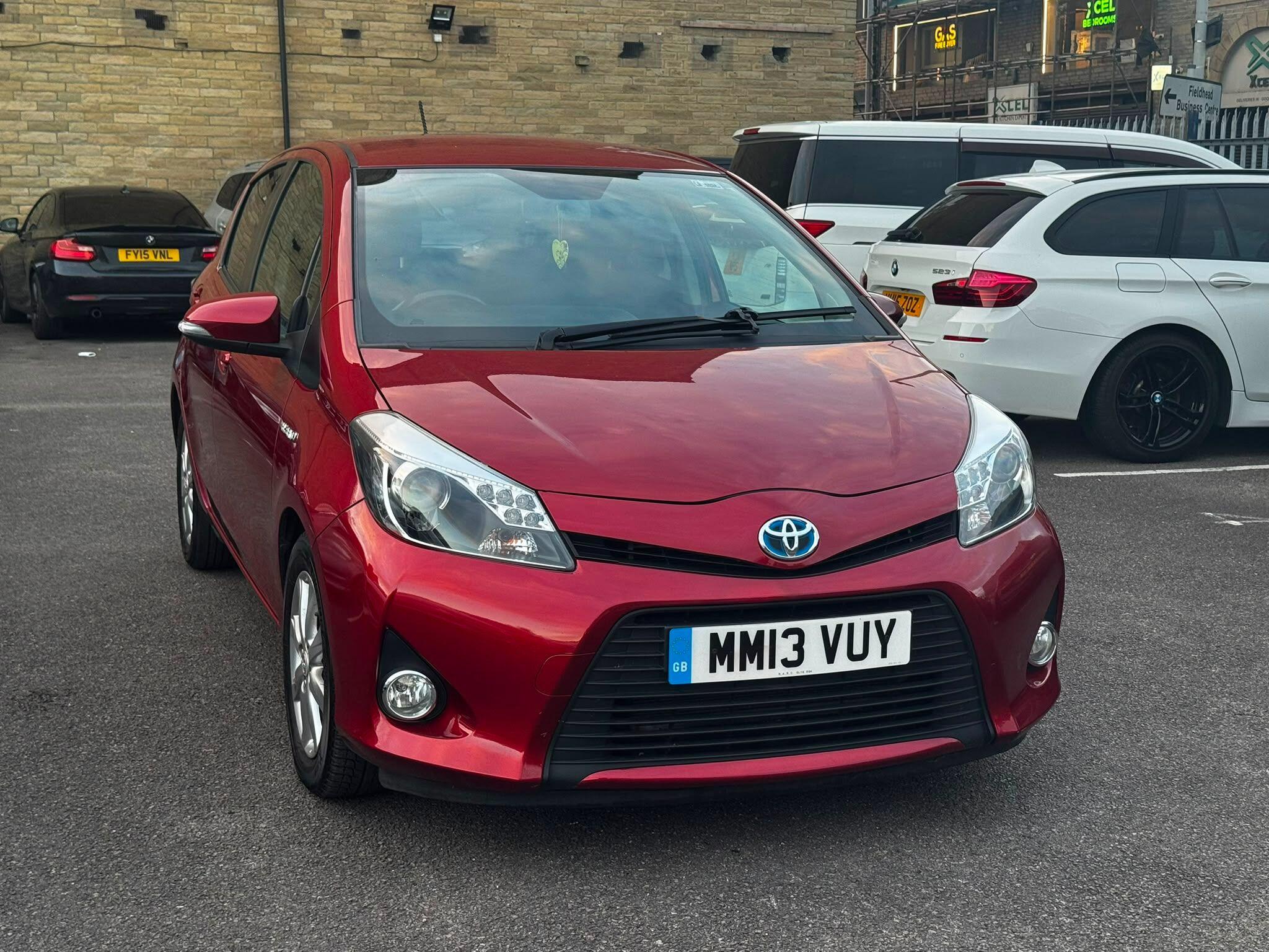 2013 Toyota Yaris in Red for sale