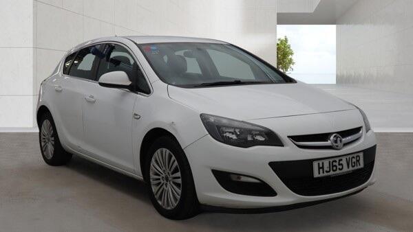 2015 Vauxhall Astra in White for sale