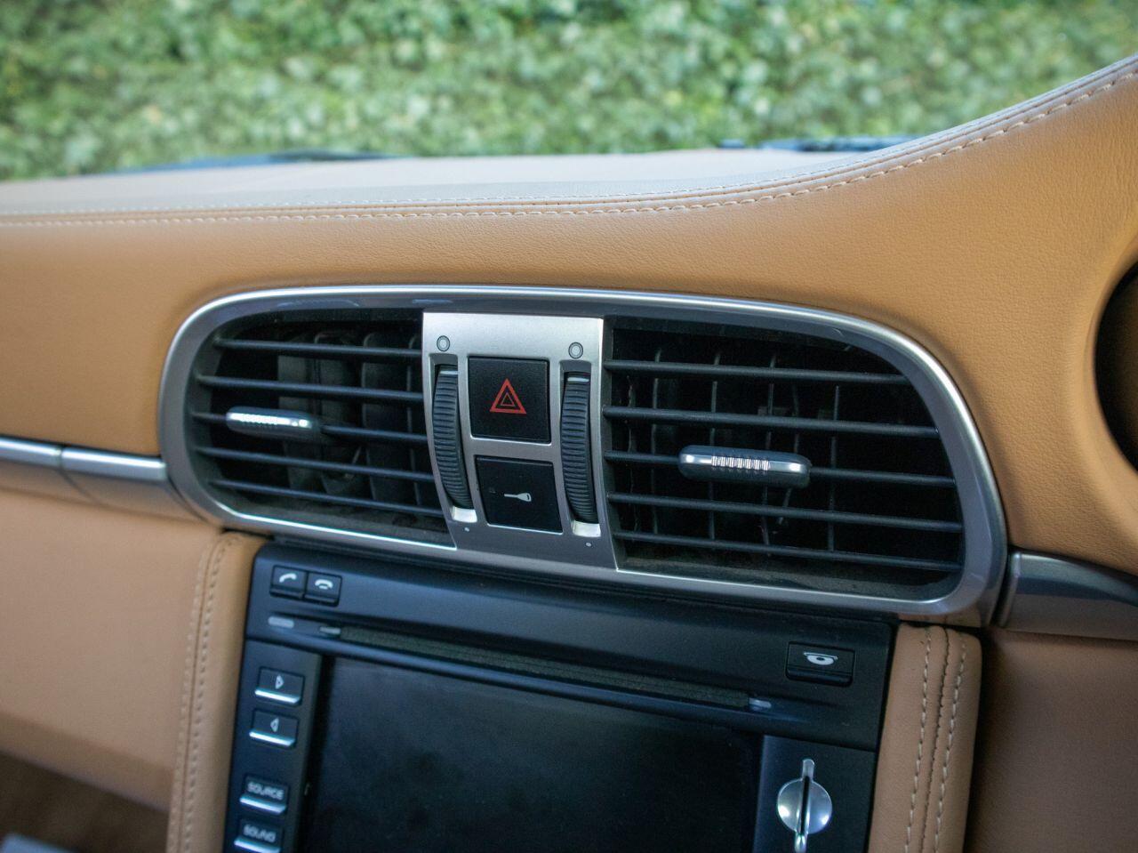 Porsche 911 view 43