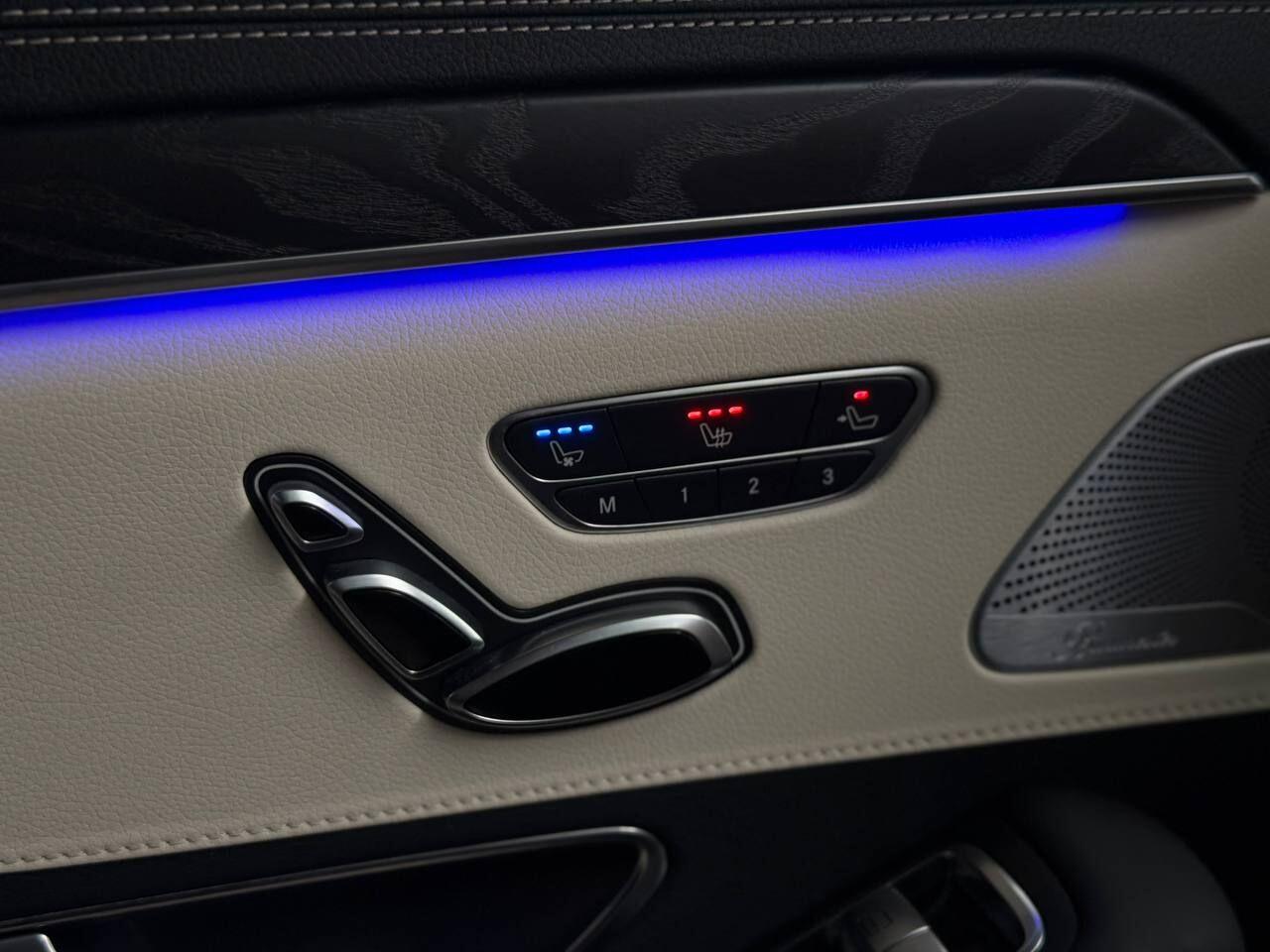 Mercedes-Benz S-Class view 24
