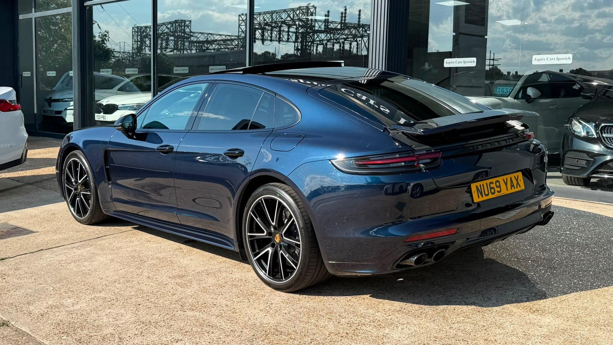 Porsche Panamera view 15