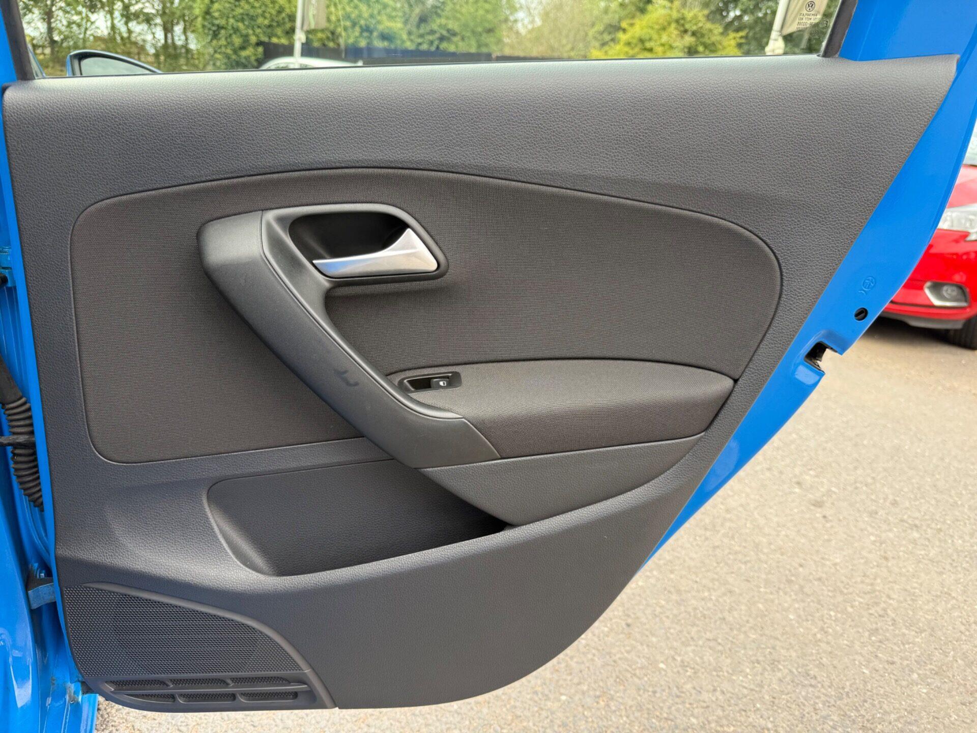 Volkswagen Polo view 31