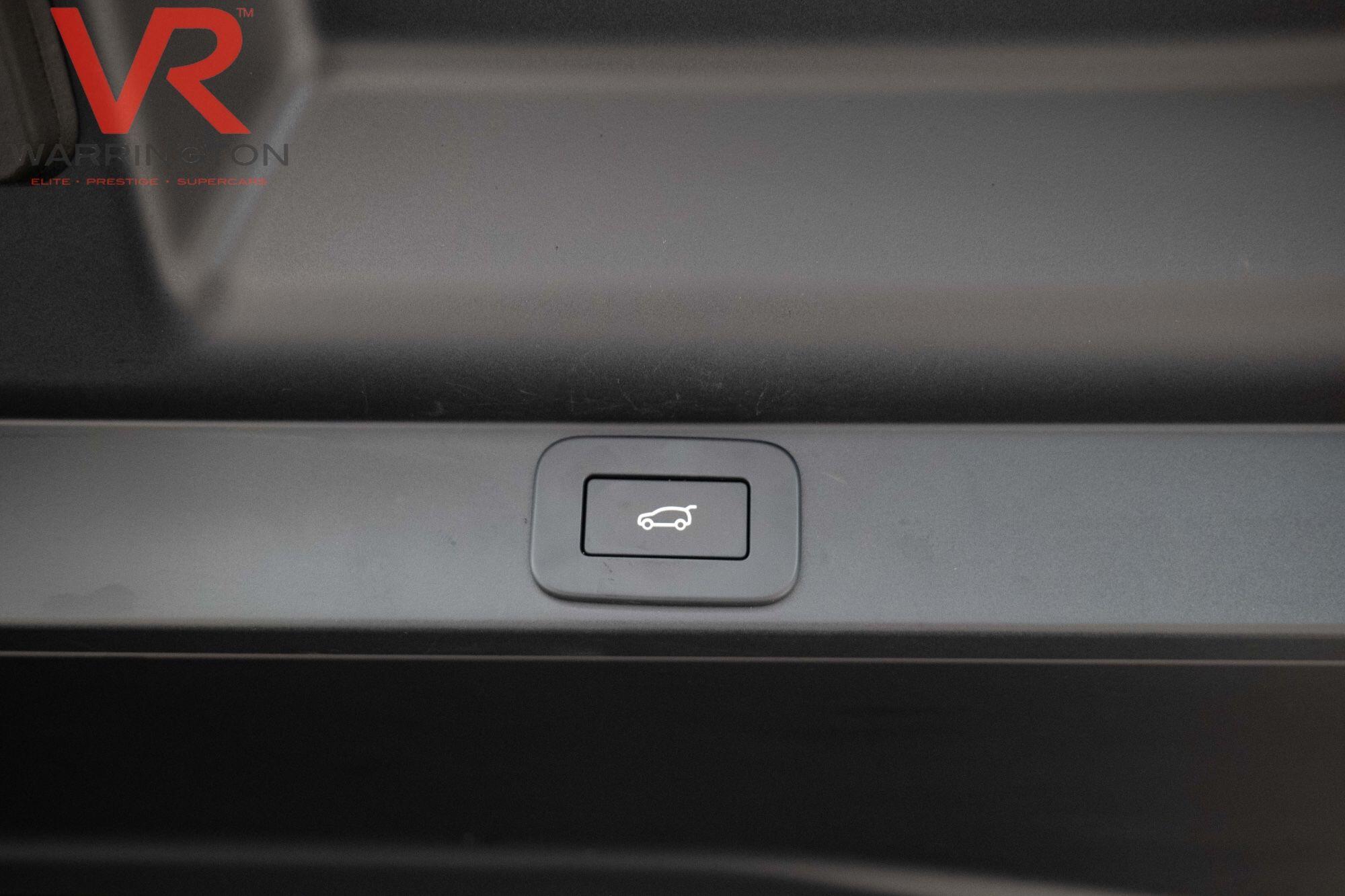 Land Rover Range Rover view 14