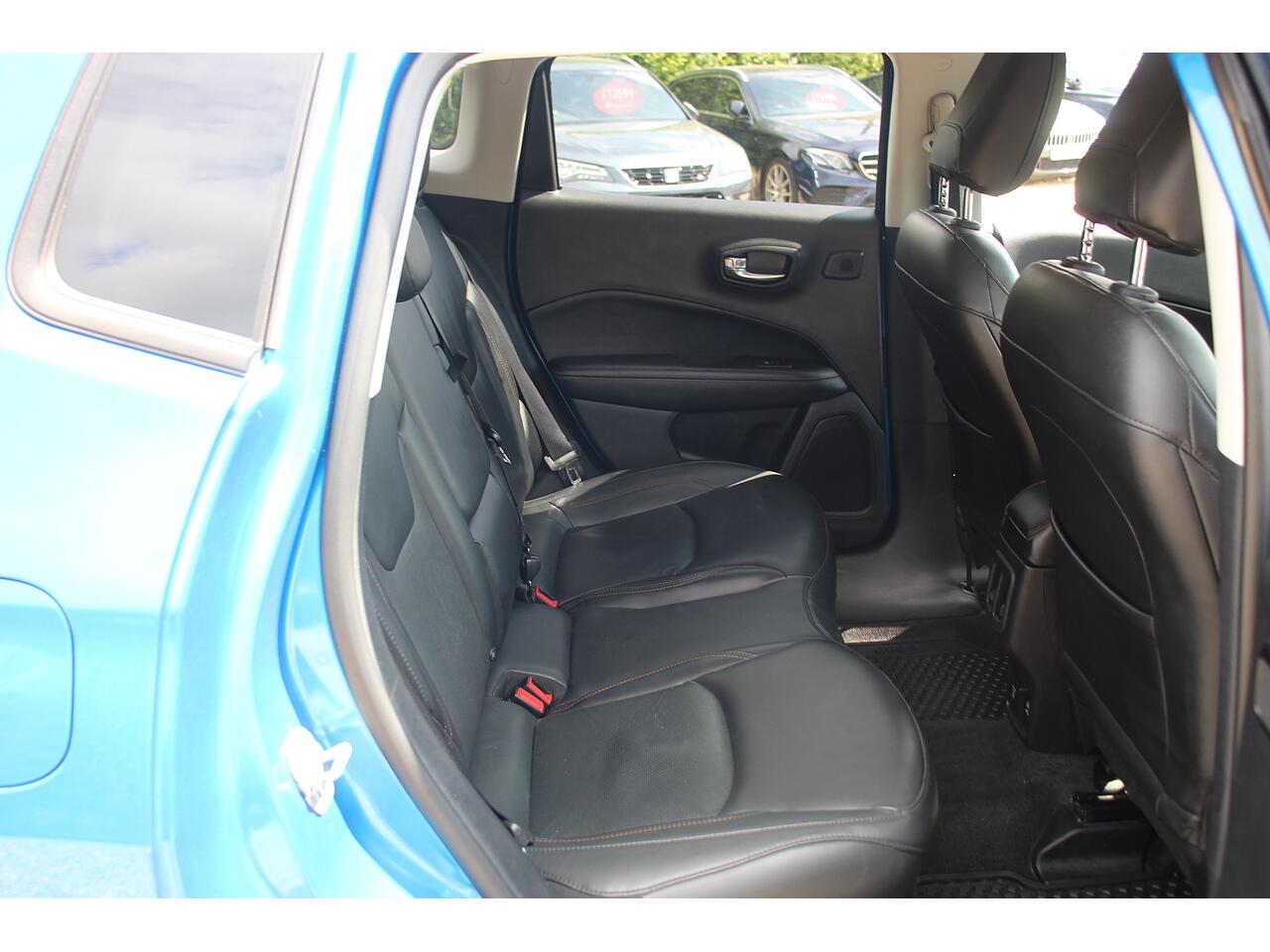 Jeep Compass view 18